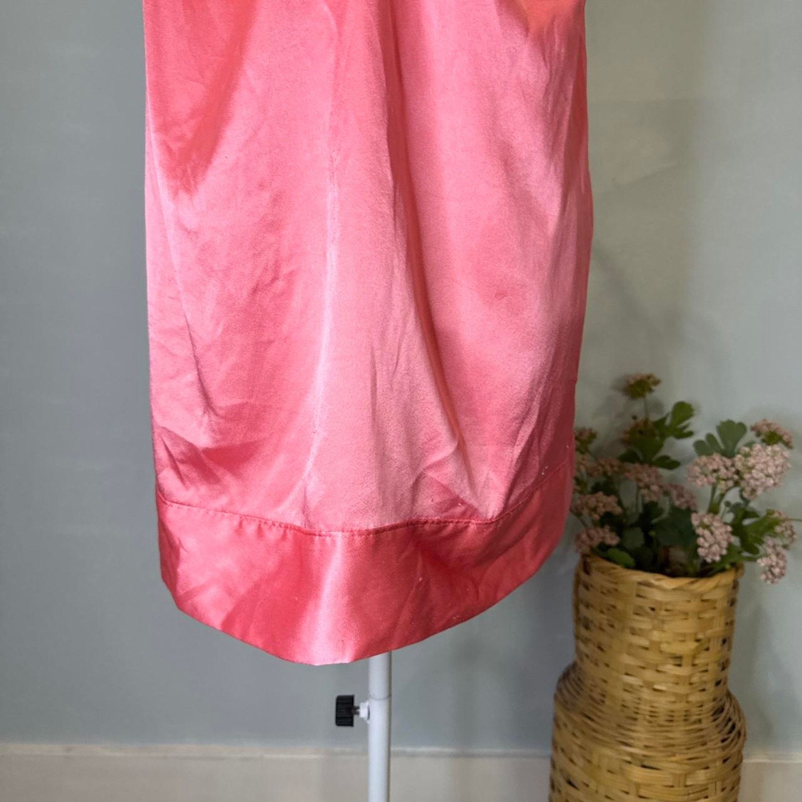 Victoria's Secret Vintage y2k hot pink slip dress Size S / US 4 / IT 40 - 6 Thumbnail