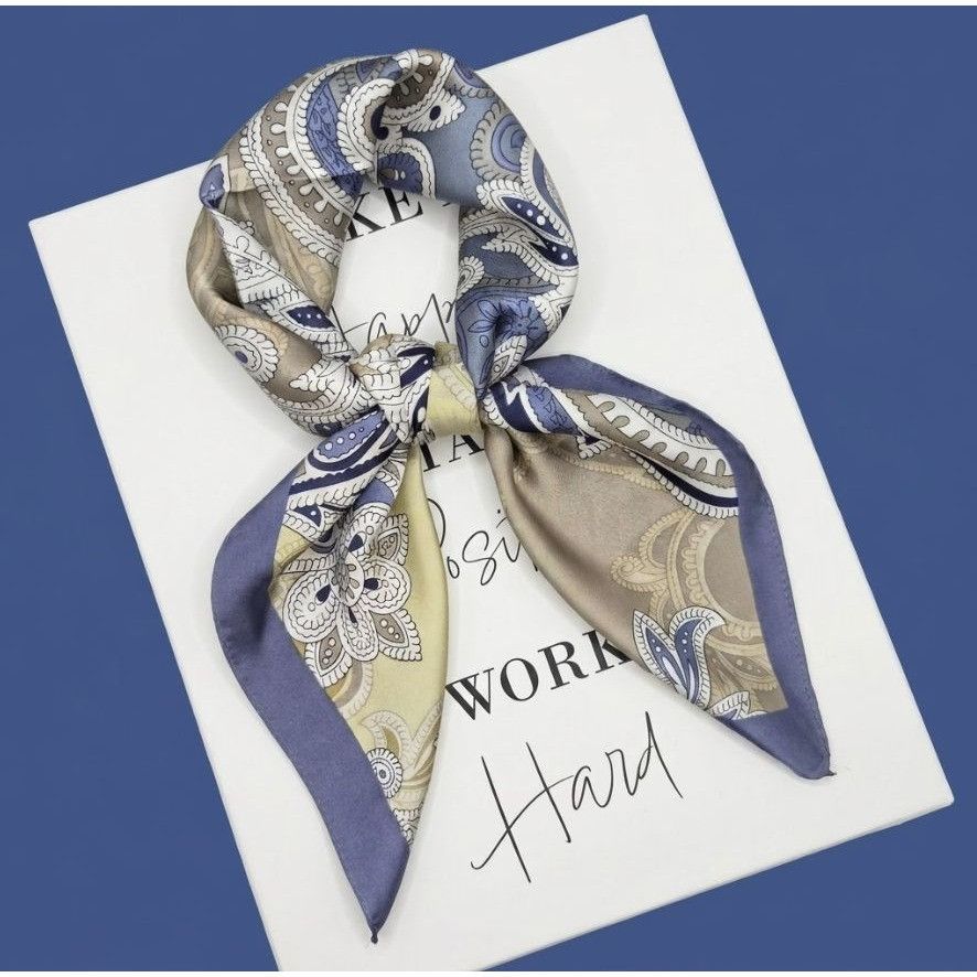 Vintage New Elegant Bandana Hiyab Square Scarf Vintage Blue and Silv Size ONE SIZE - 1 Thumbnail