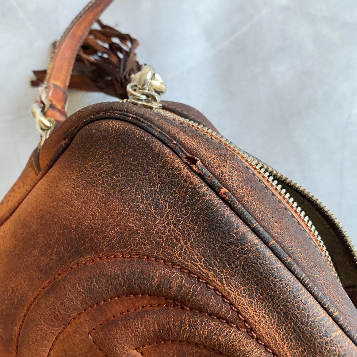 Gucci ❗️Trashed❗️Gucci Soho Disco Bag GG Faded Distressed Vintage Size ONE SIZE - 4 Thumbnail