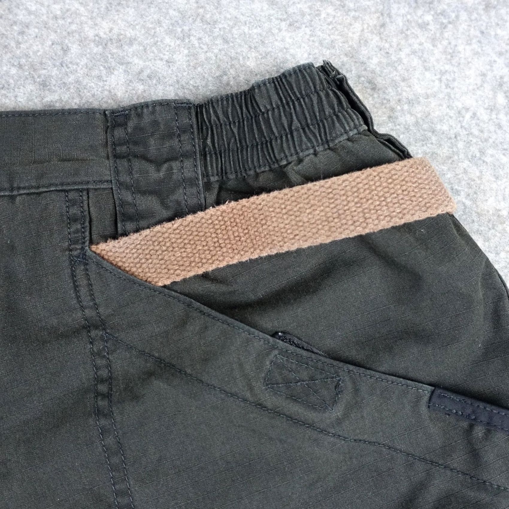 Vintage 5.11 Tactical Cargo Pants Mens 32x31 Green Elastic Waist Ripstop Workwear Cargo Pocket Pants Mens Green 5.11 Taclite Pro Size US 32 / EU 48 - 7 Thumbnail