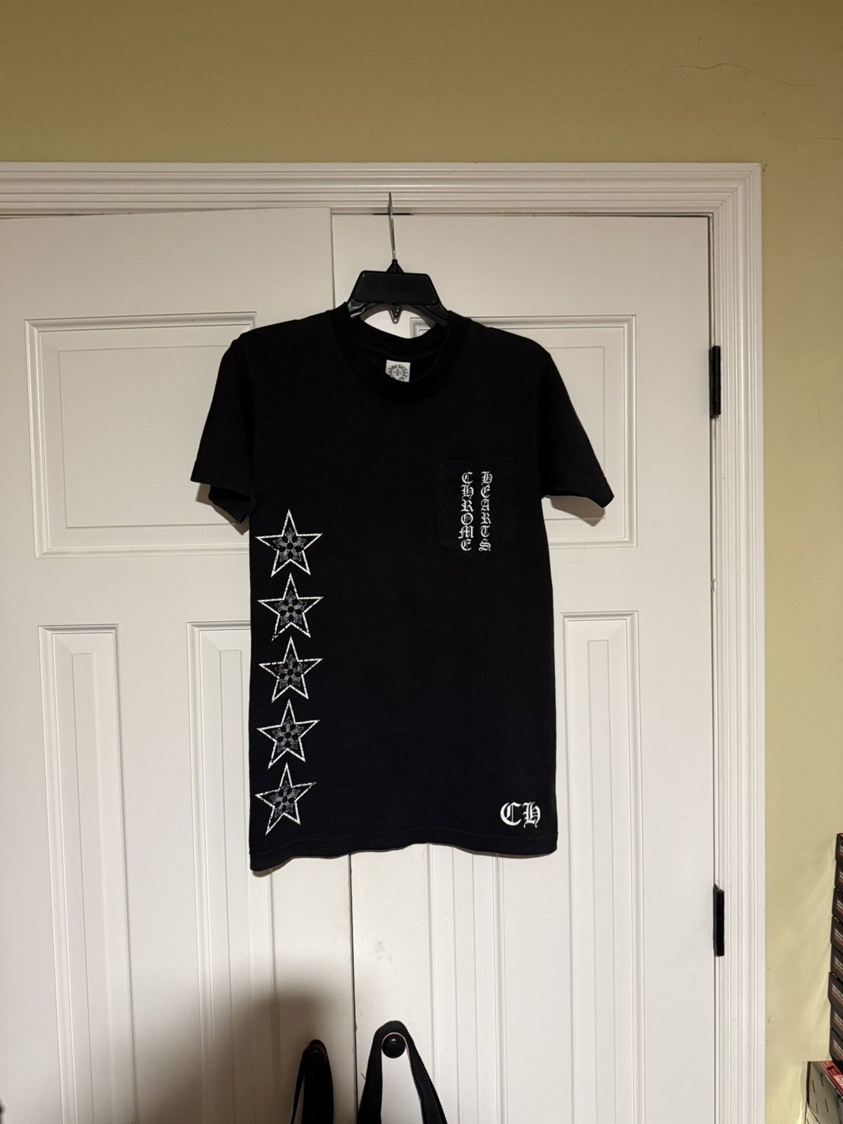 Chrome Hearts Chrome Hearts Black Cracked Logo T-shirt Size US S / EU 44-46 / 1 - 1 Thumbnail