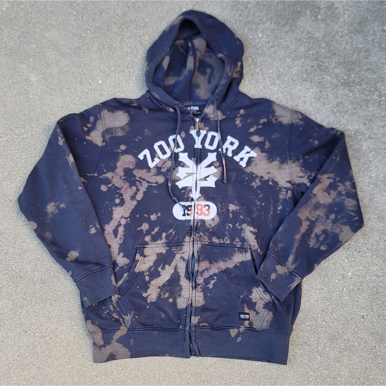 Zoo York Vtg Zoo York Custom Bleach-dyed Hoodie Size US XL / EU 56 / 4 - 1 Thumbnail