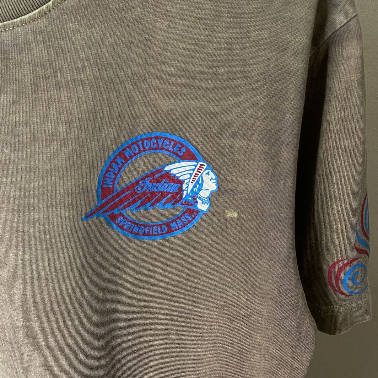 Indian Motorcycle Vintage Y2K Indian Motorcycle Tribal Design T Shirt Size US L / EU 52-54 / 3 - 11 Thumbnail