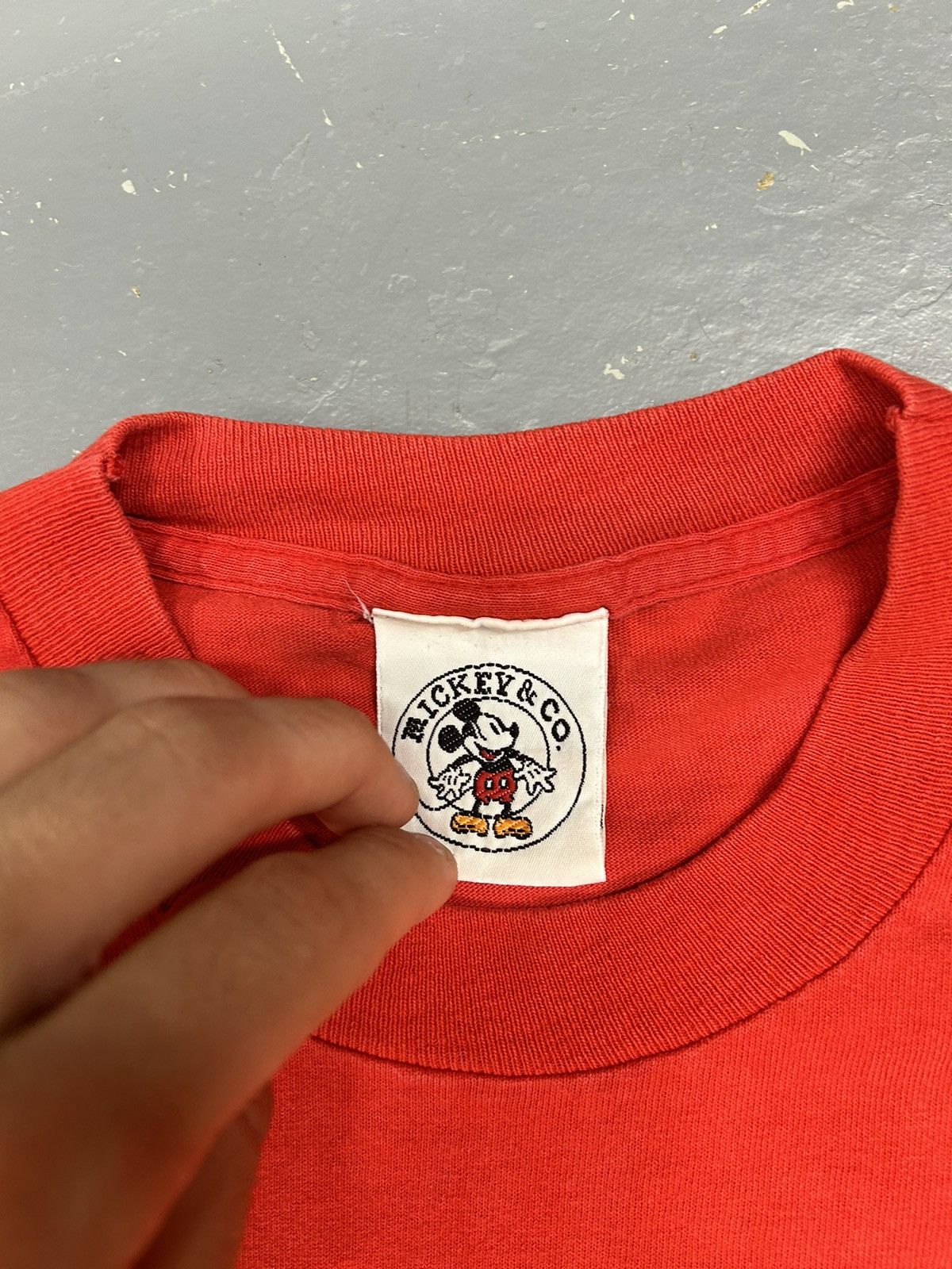 Disney × Mickey Mouse × Vintage Crazy Vintage 90s Essential Mickey Mouse Disney Red T-Shirt Size US XL / EU 56 / 4 - 2 Thumbnail