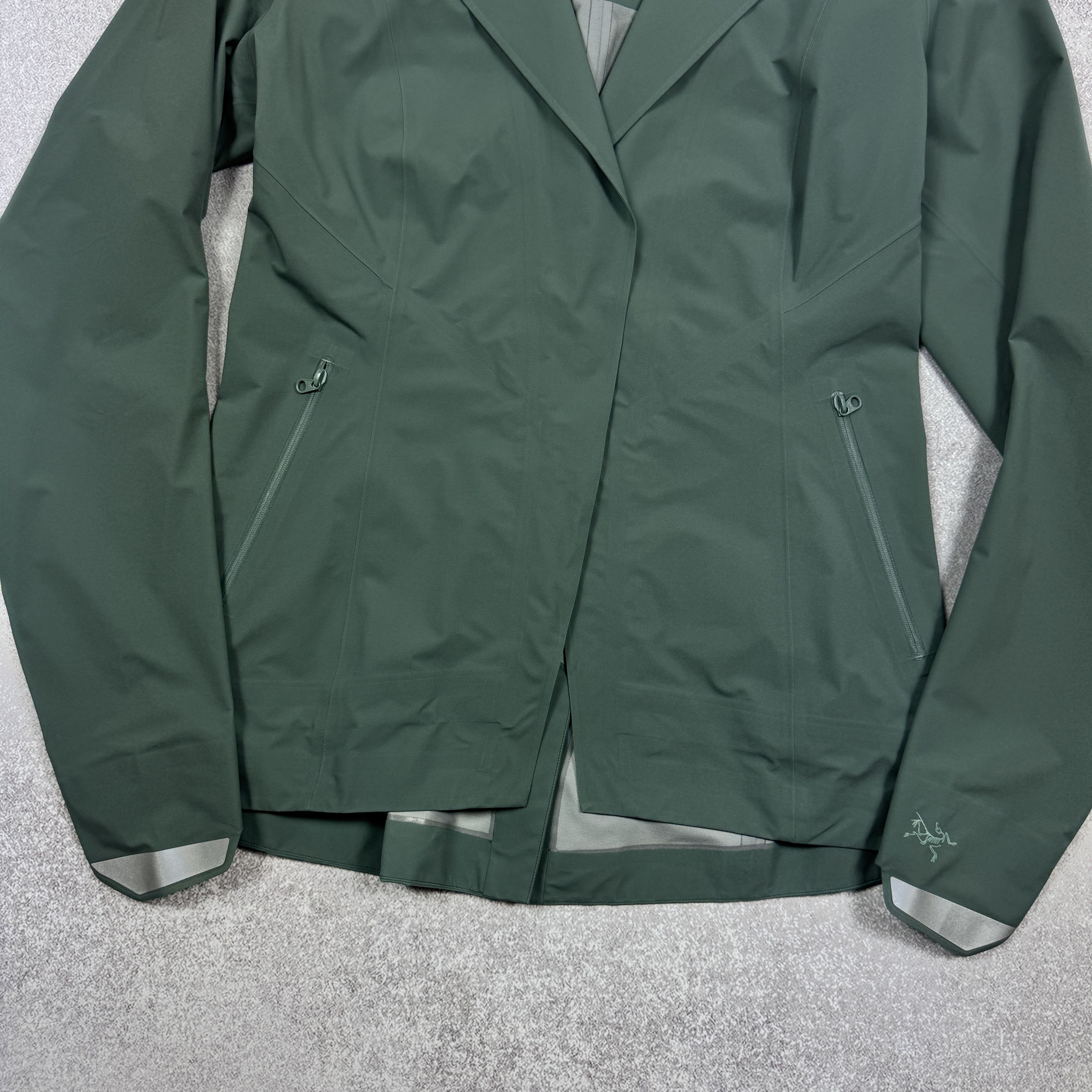 Arc'teryx Women`s Arcteryx A2B Hardshell Gore-tex Blazer Jacket Size S Size S / US 4 / IT 40 - 9 Thumbnail