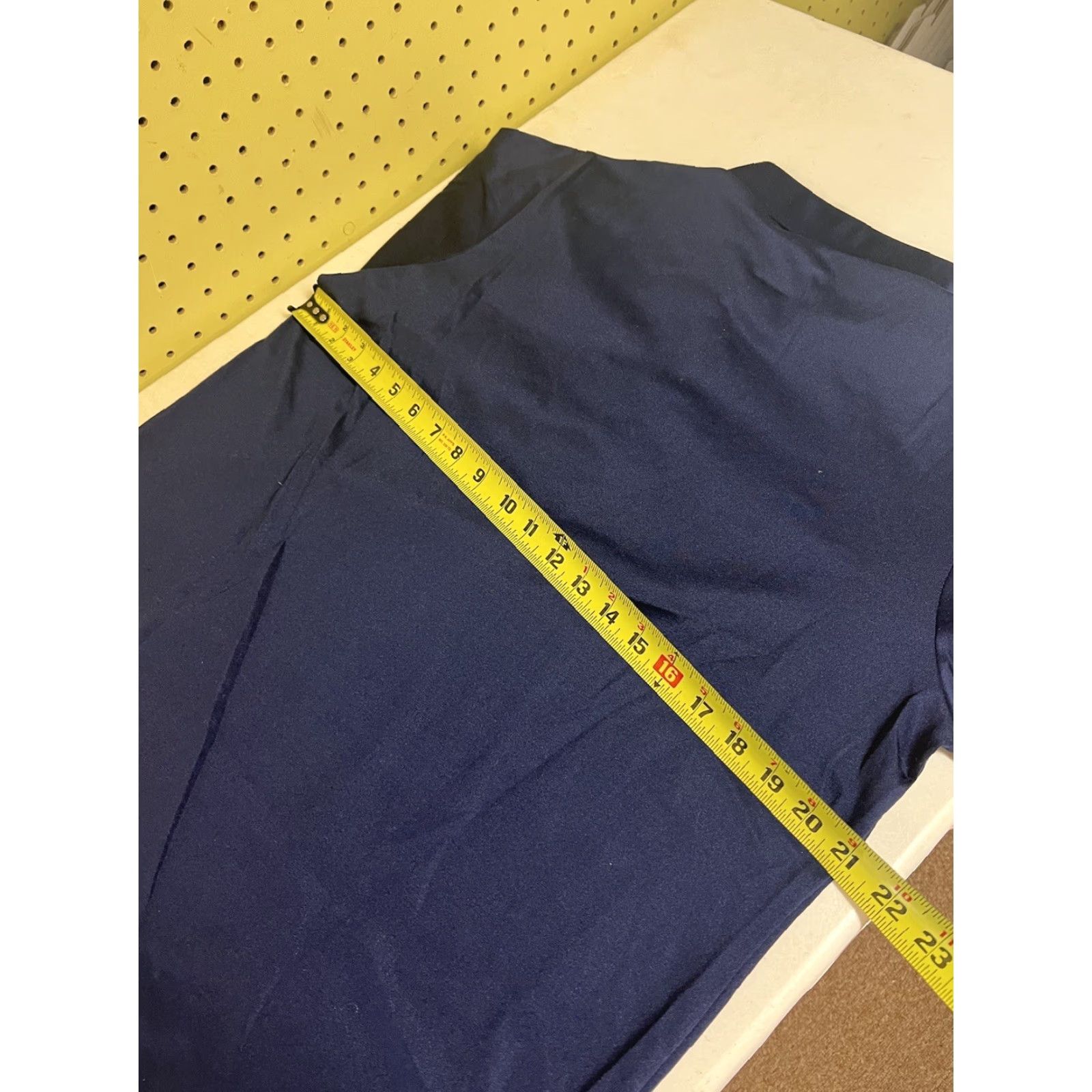 Palace VINTAGE Caesars Palace Atlantic City Polo Shirt Golf size L Blue Winner Mate Men Regular Short Sleeve Collared City 90s Theme Shirts (Polo) Size US L / EU 52-54 / 3 - 5 Thumbnail