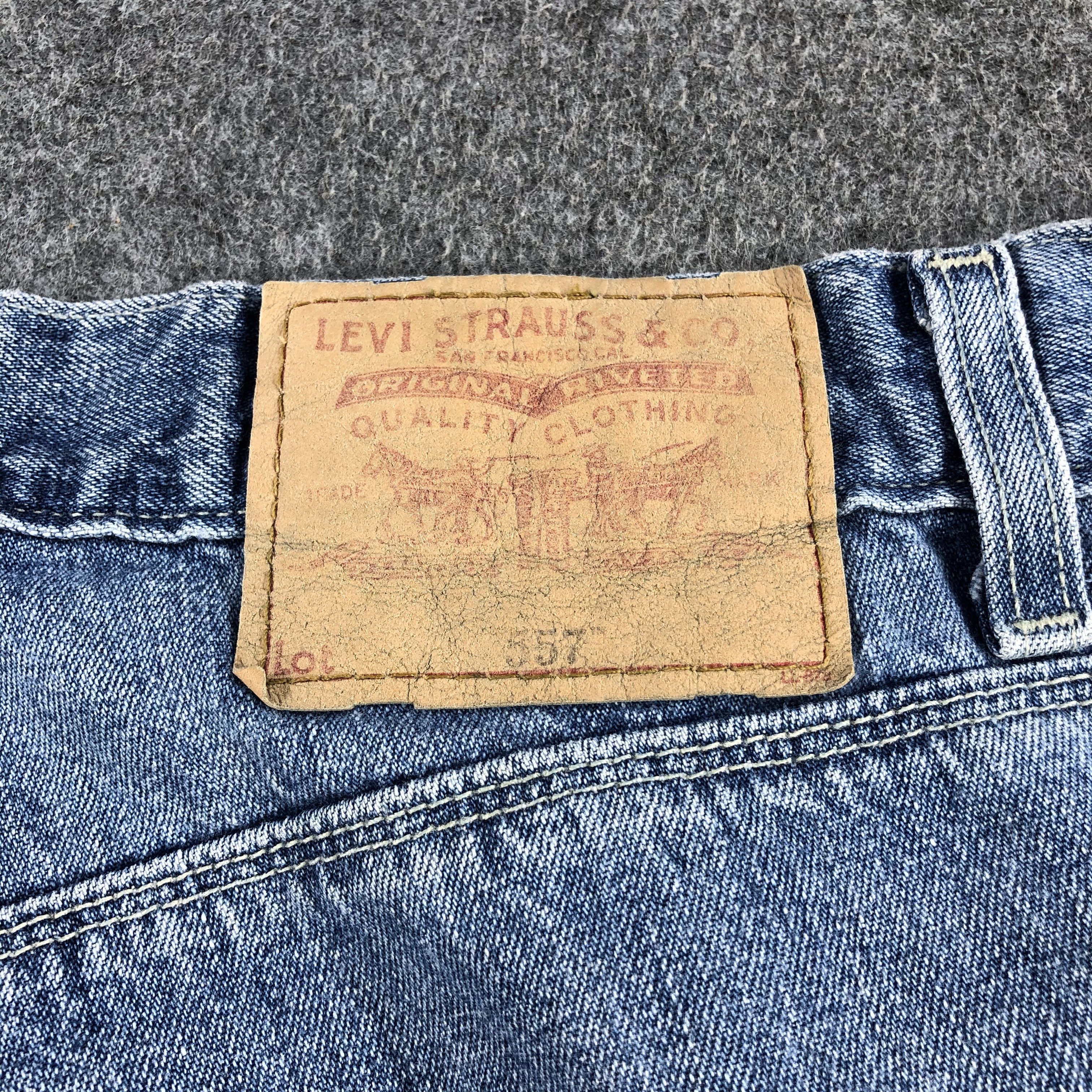 Levi's Vintage Blue Wash Levis 501 Jeans-J1643 Size US 35 - 5 Thumbnail