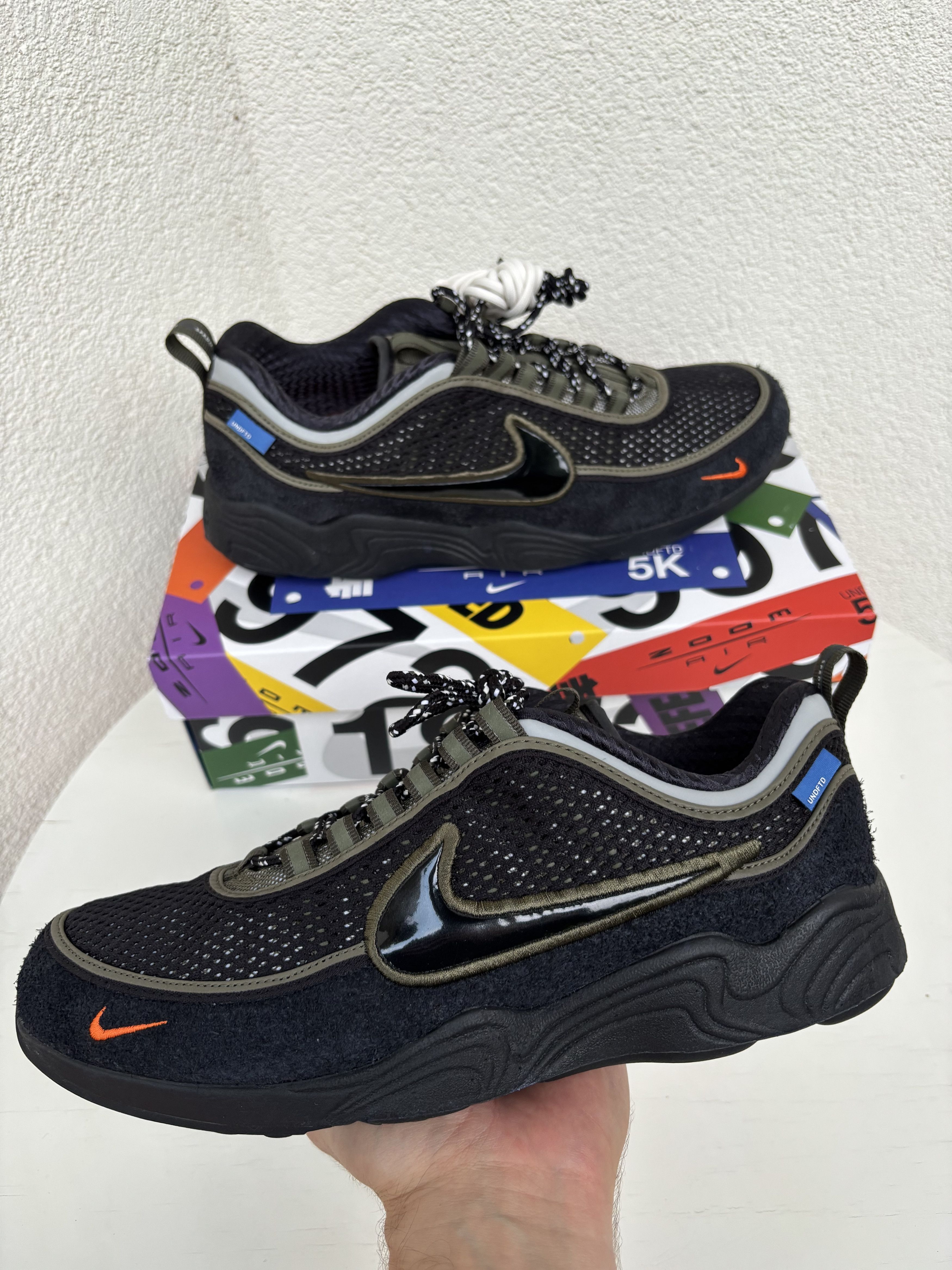 Nike × Undefeated NIKE X UNDEFEATED AIR ZOOM SPIRIDON CARGOKHAKI / BLACK Size US 9.5 / EU 42-43 - 1 Thumbnail