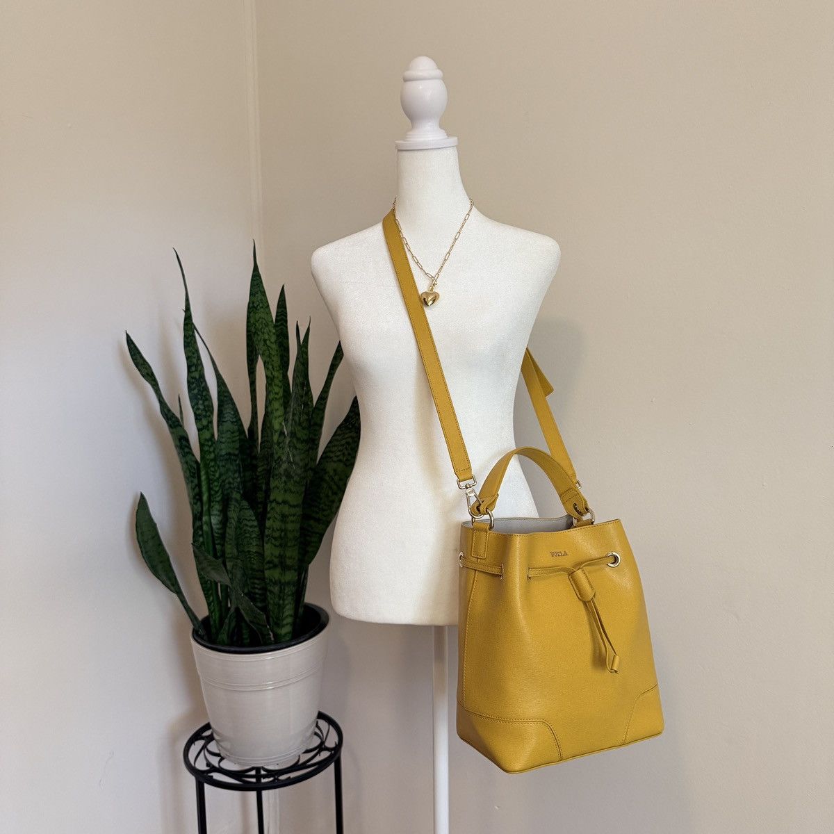 Furla Yellow Stacy S Bucket Bag with Detachable Pouch Size ONE SIZE - 14 Thumbnail