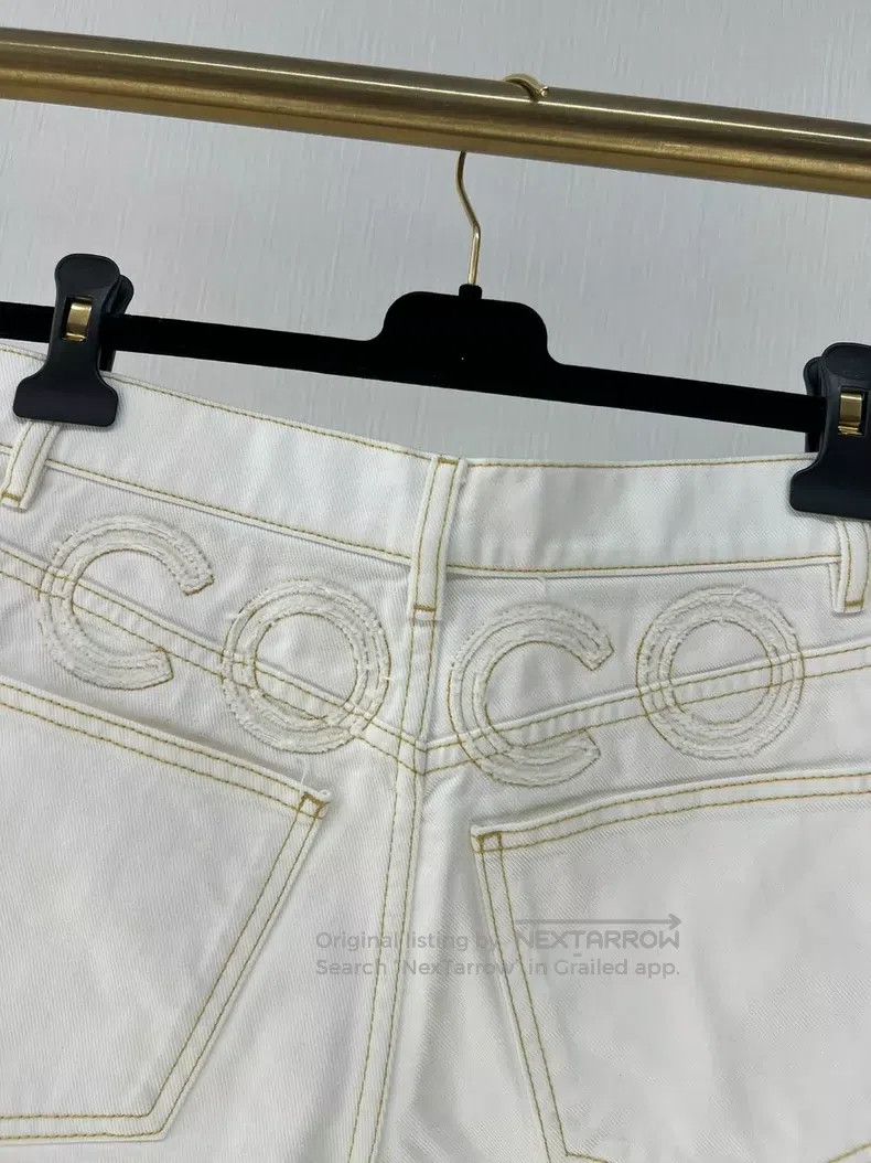 Chanel Chanel White super versatile double C coco denim shorts Size 25" / US 0 / IT 36 - 5 Thumbnail