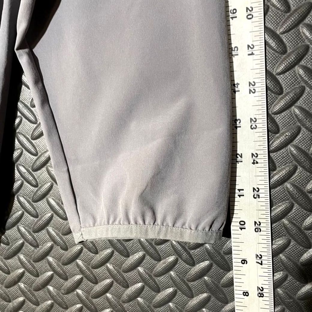 Under Armour Under Armour Heat Gear Loose 1/4 Zip Volleyball Gray Men's Jacket Size XXL 2XLT Men Size US XXL / EU 58 / 5 - 7 Thumbnail
