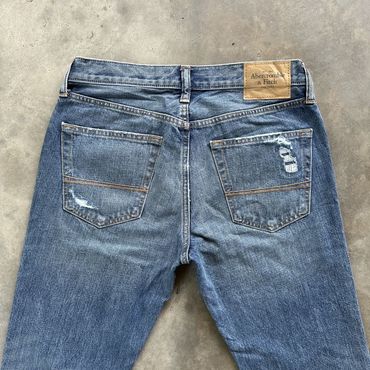 Japanese Brand Vintage Abercrombie & Fitch Distress Faded Denim Jean Pant Size US 31 - 10 Thumbnail