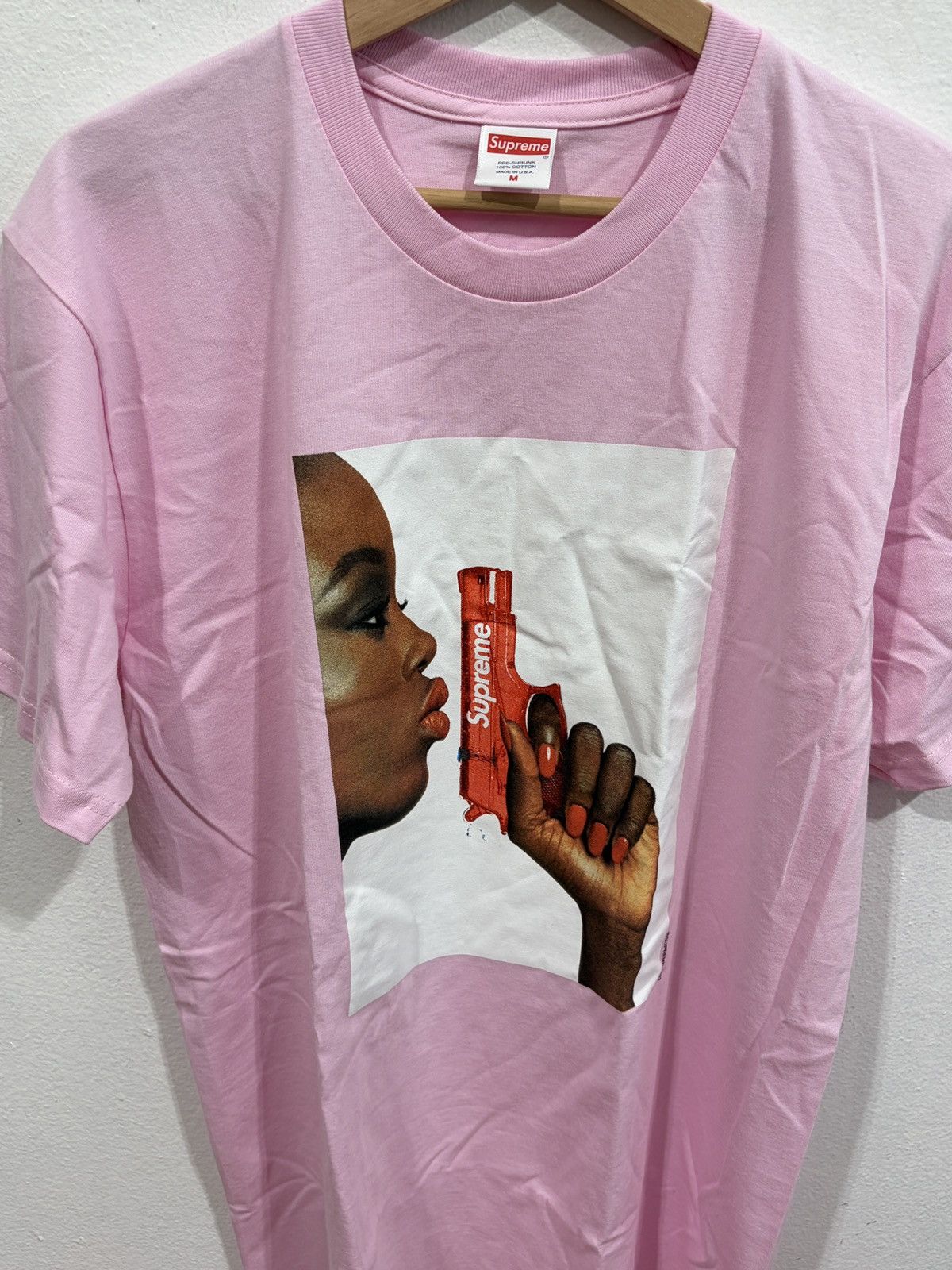 Supreme Supreme Water Pistol Tee SS21 Size US M / EU 48-50 / 2 - 4 Thumbnail