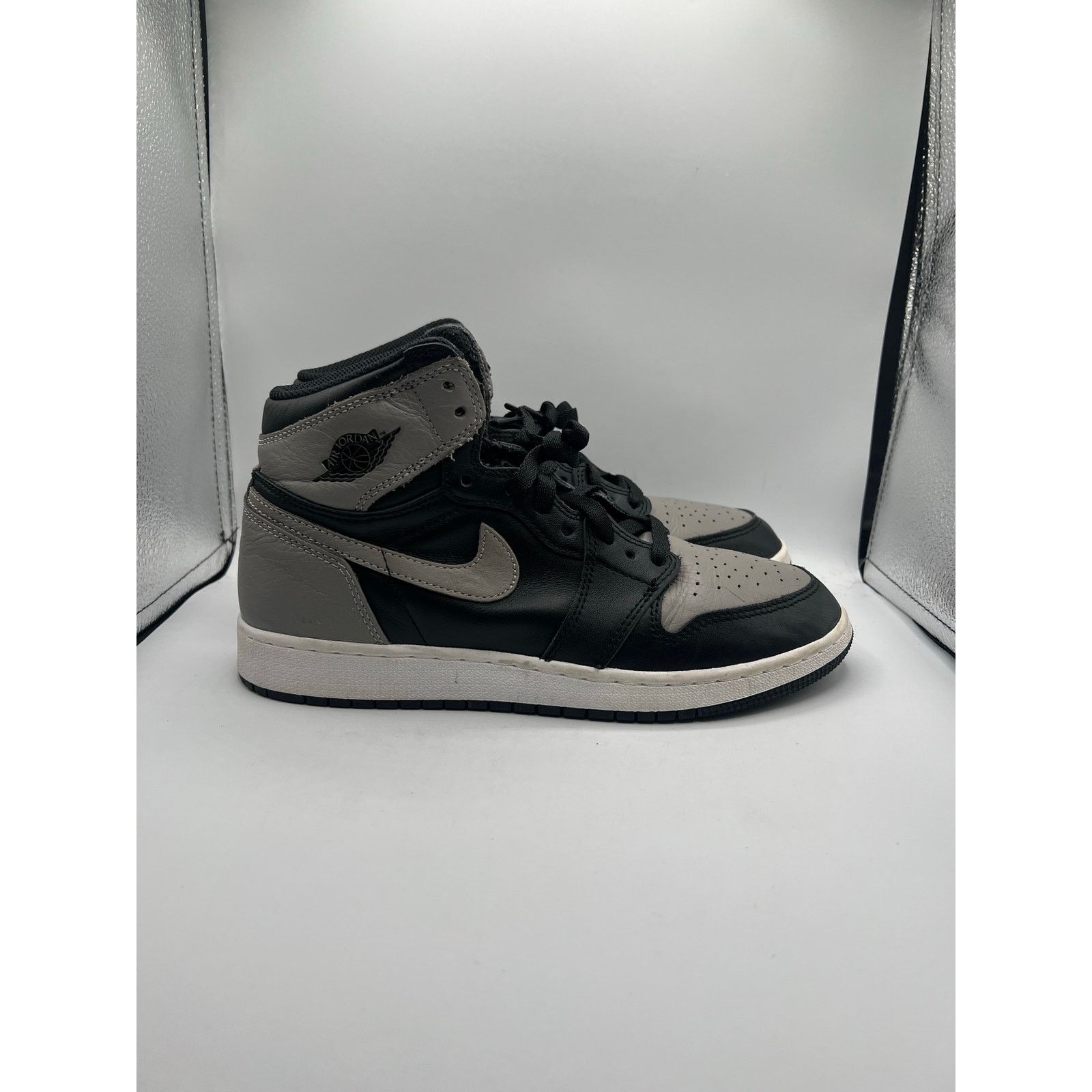 Jordan Brand Air Jordan 1 Retro High OG GS “Shadow” 2018 size 7y Size US 8.5 / IT 38.5 - 4 Thumbnail