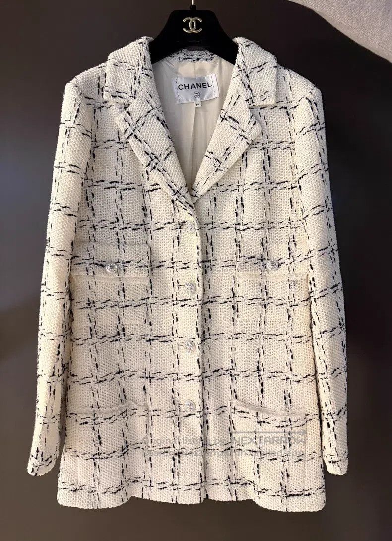 Chanel Chanel Flower show white plaid lace suit Size XXS / US 00 / IT 34 - 1 Thumbnail
