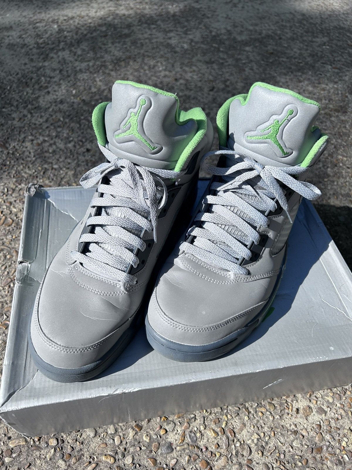 Jordan Brand Retro Jordan 5 green bean (2022) Size US 10.5 / EU 43-44 - 2 Thumbnail