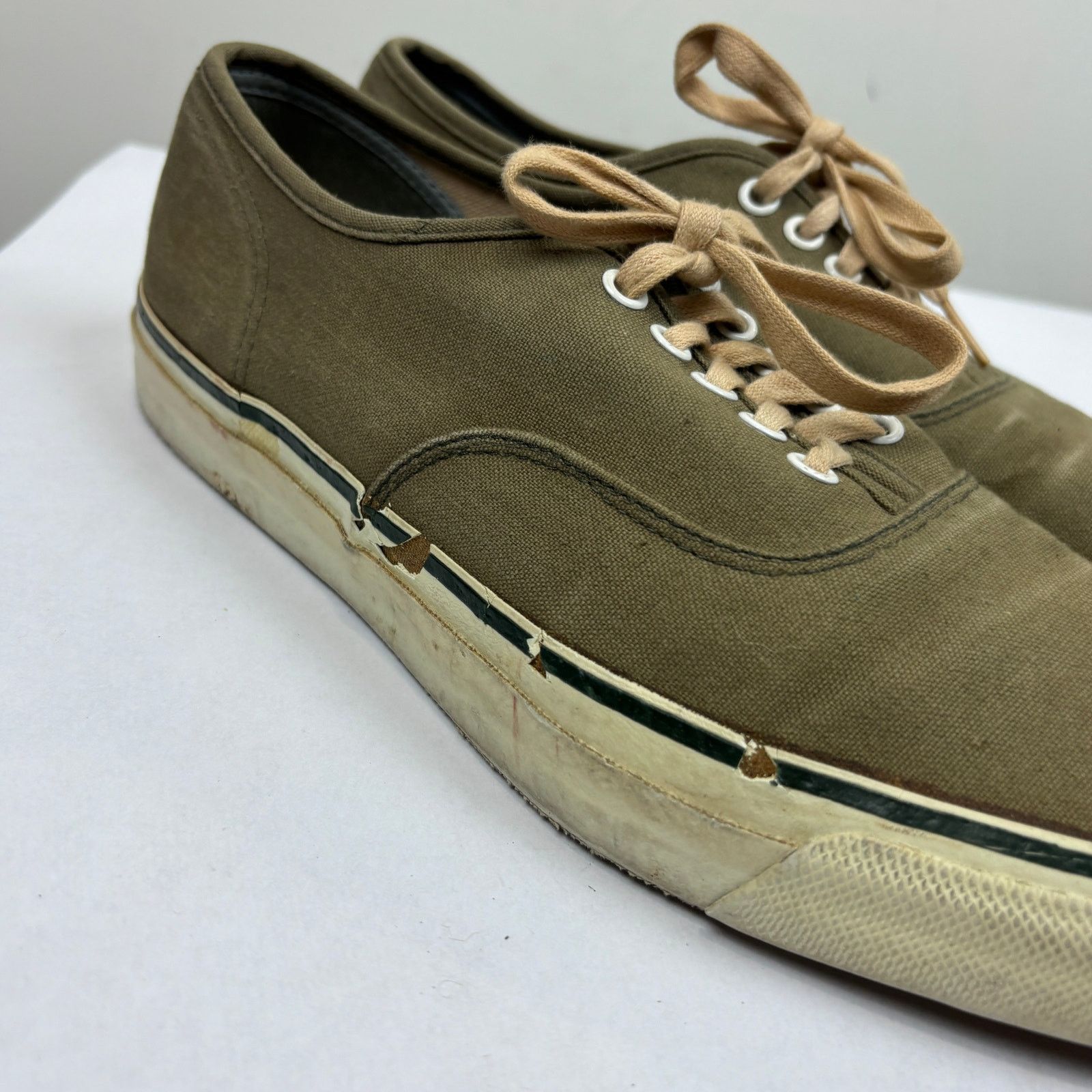 JCPenney Rare True Vintage 60s Penneys Deck Shoe Men's 10.5 Size US 10.5 / EU 43-44 - 14 Thumbnail