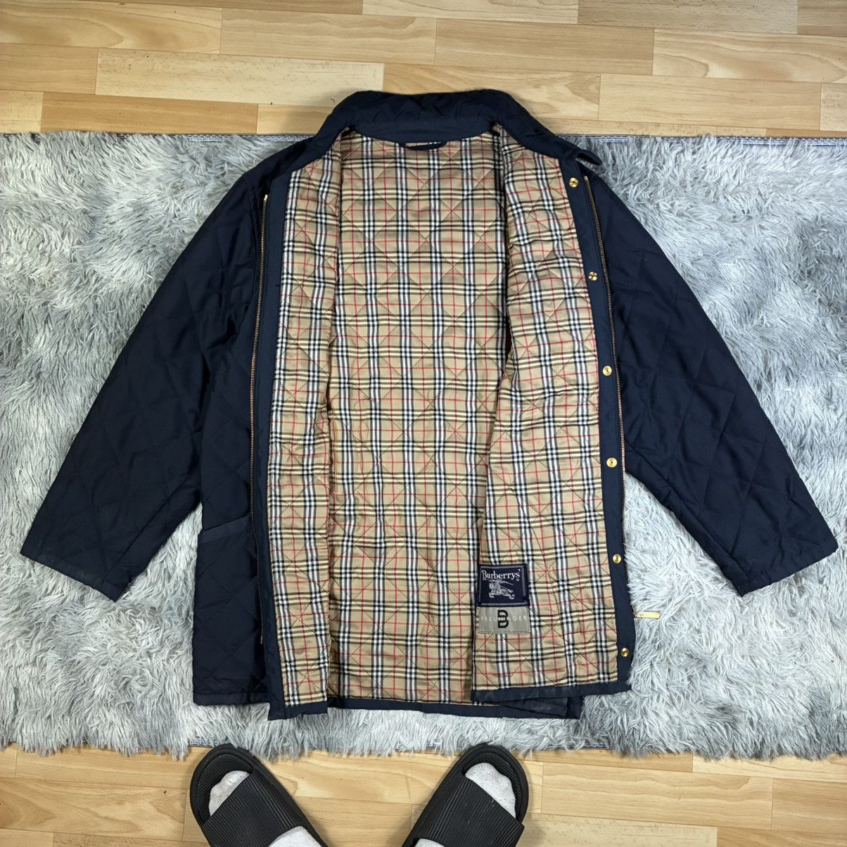 Burberry Burberrys 90s Vintage Quilted Jacket Waterproof Black Size M Size M / US 6-8 / IT 42-44 - 7 Thumbnail