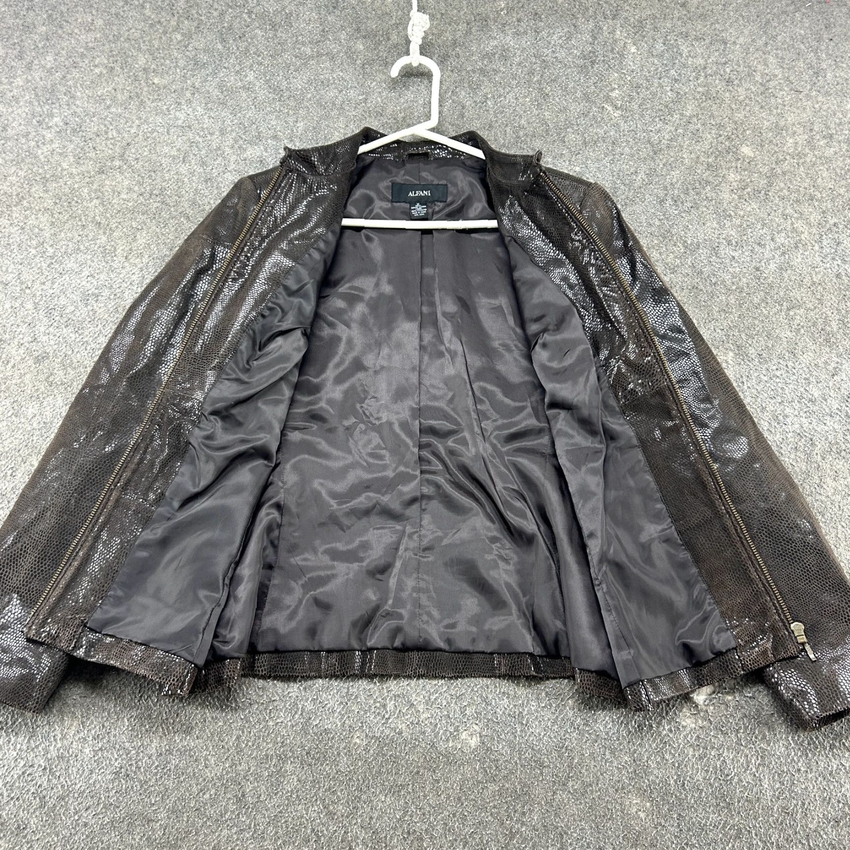 Alfani VINTAGE Alfani Jacket Womens M Brown Snakeskin Style Genuine Leather Biker Y2K Size M / US 6-8 / IT 42-44 - 6 Thumbnail