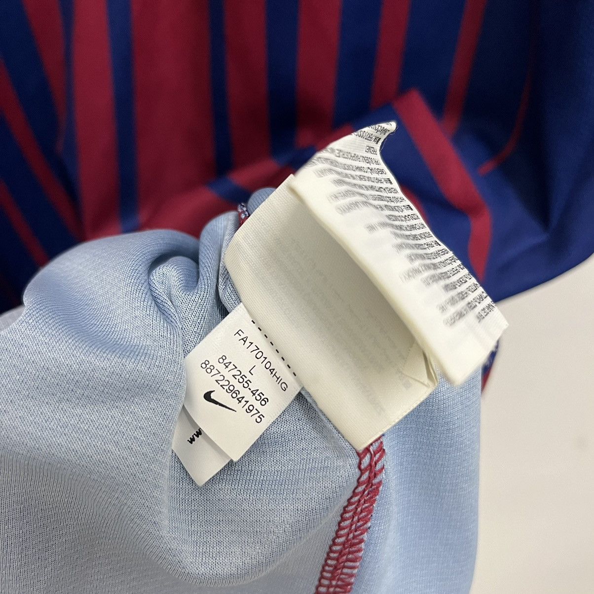 Nike SPECIAL EDITION‼️ Barcelona 2017/18 Iniesta Infinity Jersey Size US L / EU 52-54 / 3 - 12 Thumbnail