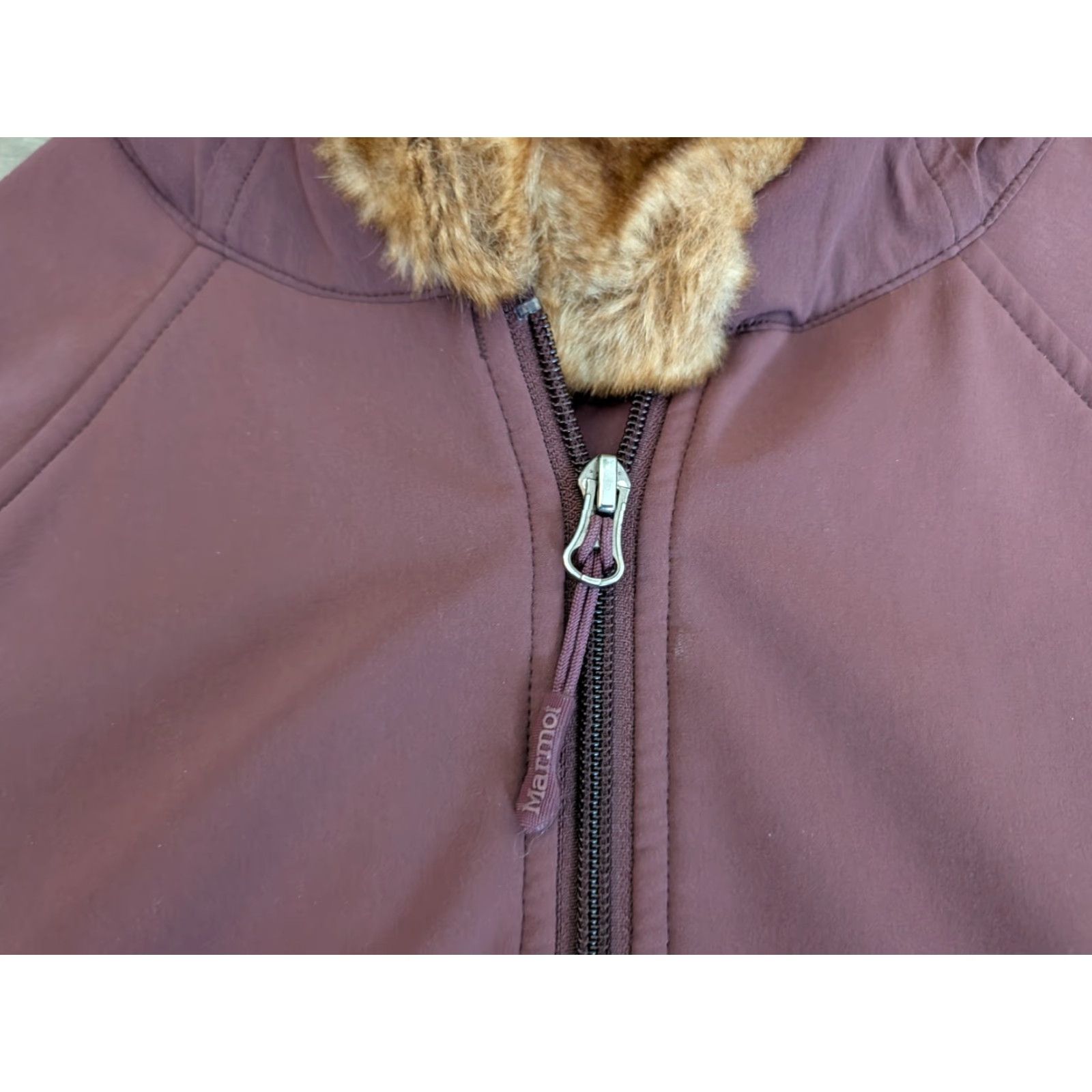 Marmot MARMOT Women's Small Maroon Zip Up Faux Fur Hooded Light Winter Jacket Coat Size S / US 4 / IT 40 - 5 Thumbnail