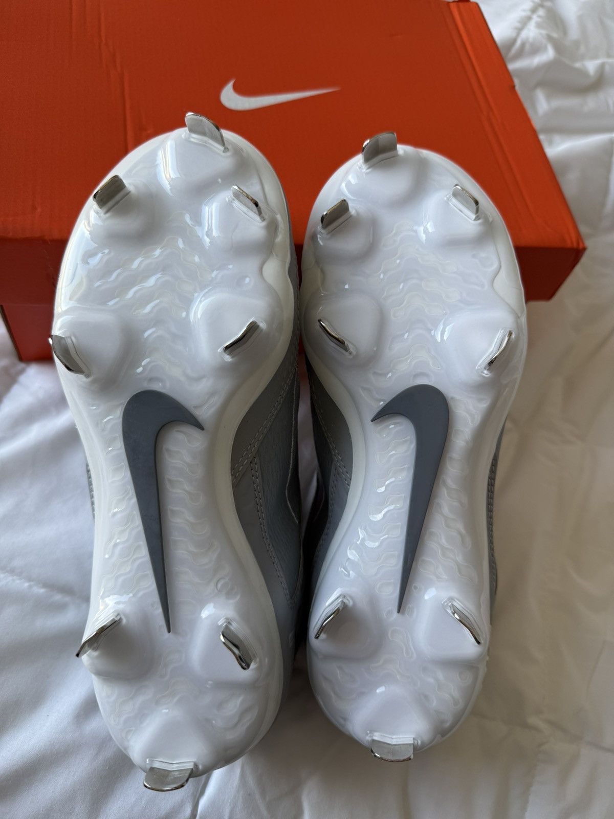 Nike Nike Hyperdiamond 4 Elite cleats, NIB! sz 7.5 softball NEW Size US 7.5 / IT 37.5 - 6 Thumbnail