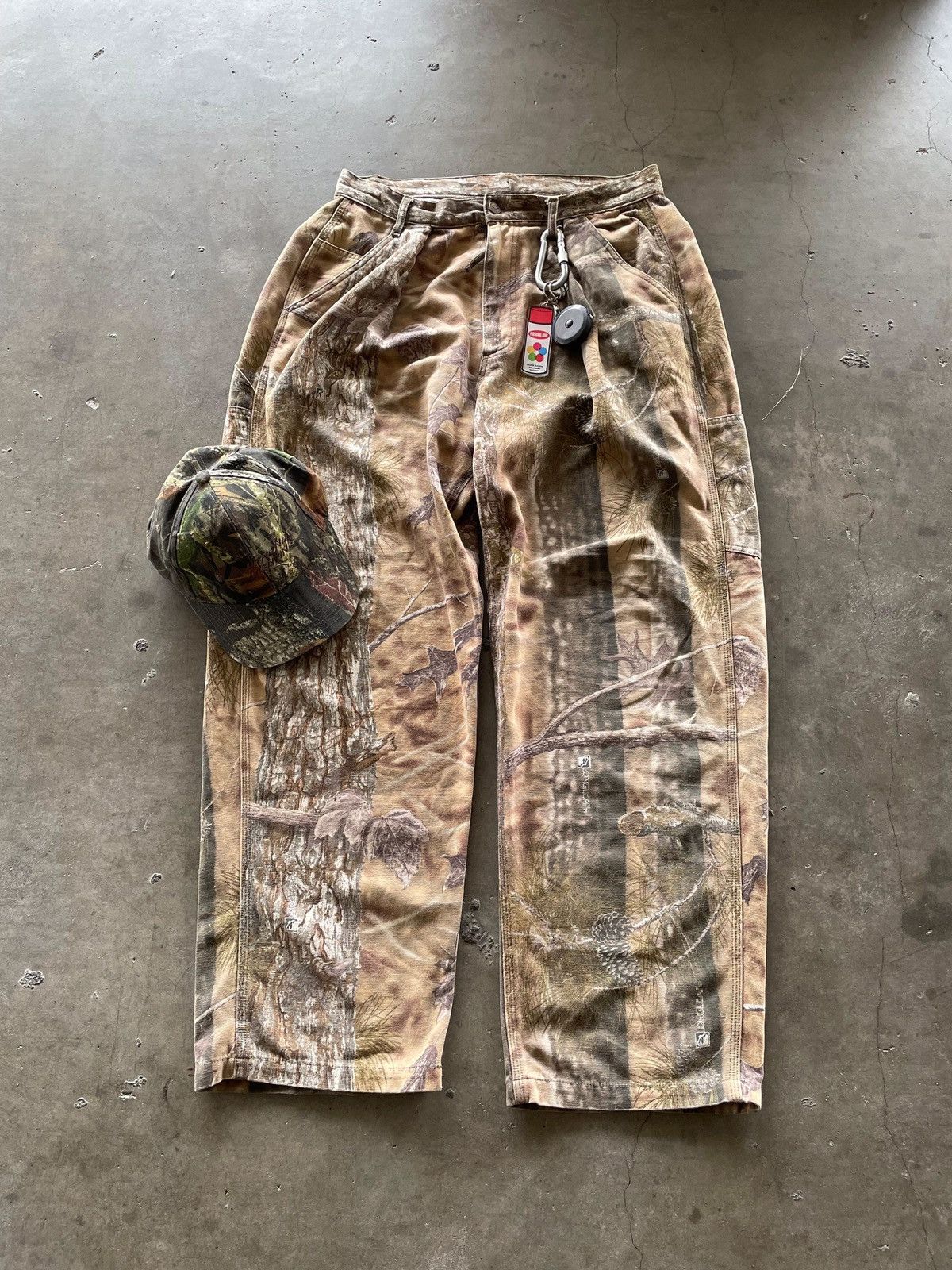 If Six Was Nine × Realtree realtree carpenter pants Size US 33 - 1 Thumbnail