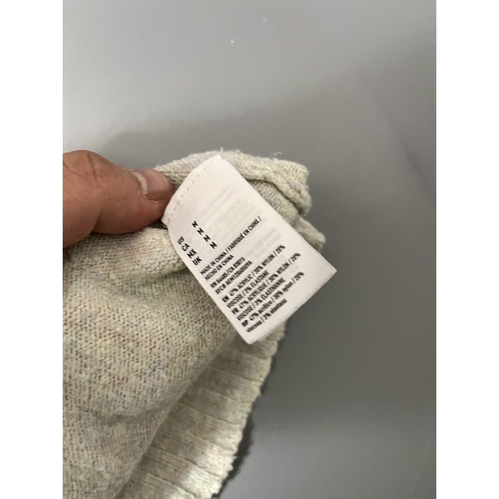 American Eagle Outfitters VINTAGE American Eagle Hoodie Sweater Beige Acrylic Blend Long Sleeve Pullover Men's Medium with Pockets Beach Urban Size US M / EU 48-50 / 2 - 5 Thumbnail