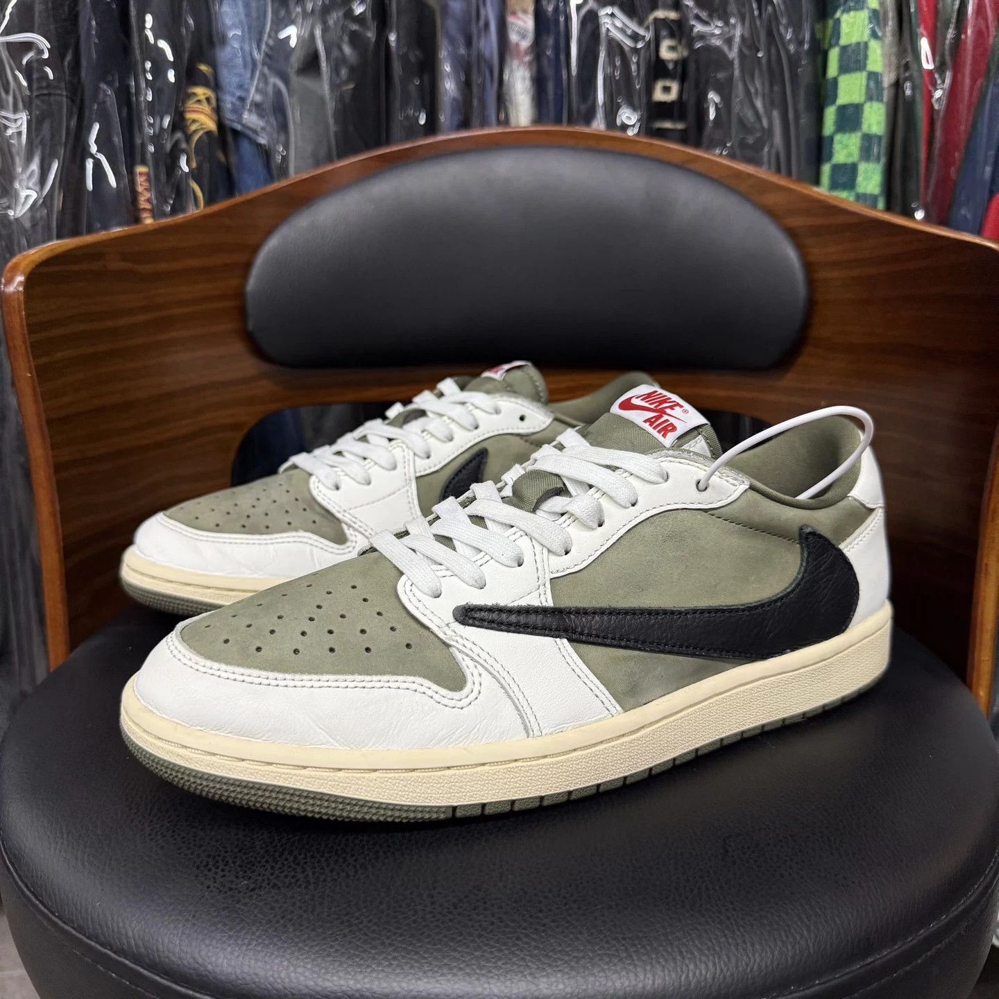 Nike Jordan 1 TS Reverse 8.0 White Green Olive 44 Mint Size US 11 / EU 44 - 1 Thumbnail