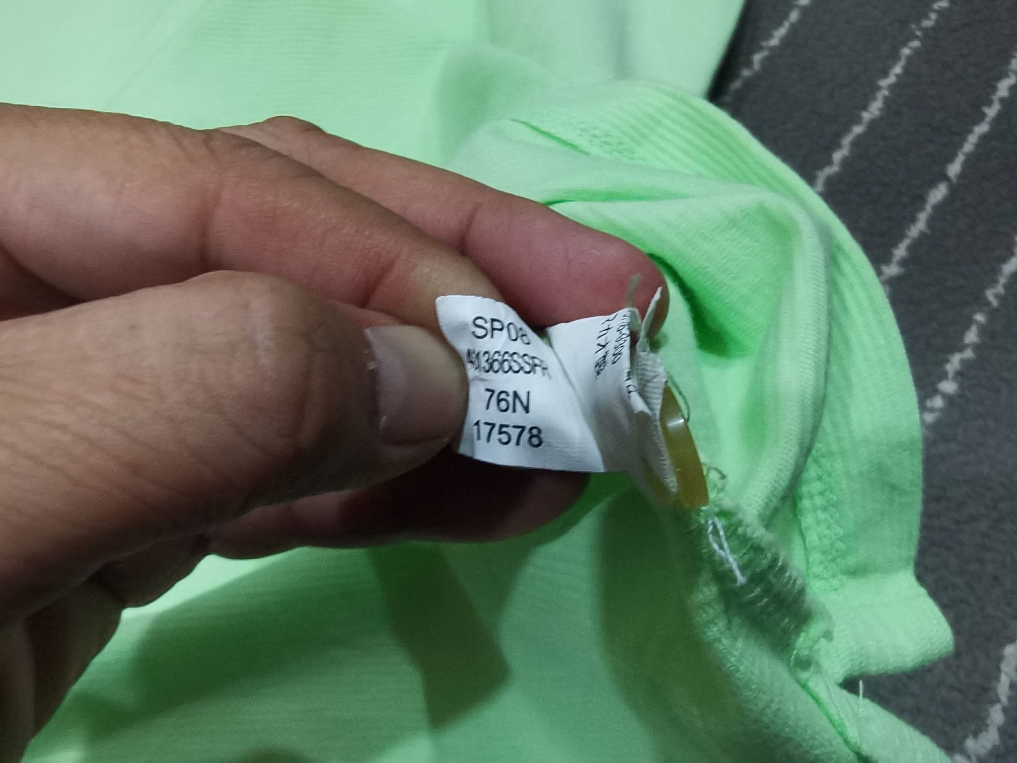 Oakley OAKLEY polo regular fit M 1686 Size US M / EU 48-50 / 2 - 6 Thumbnail