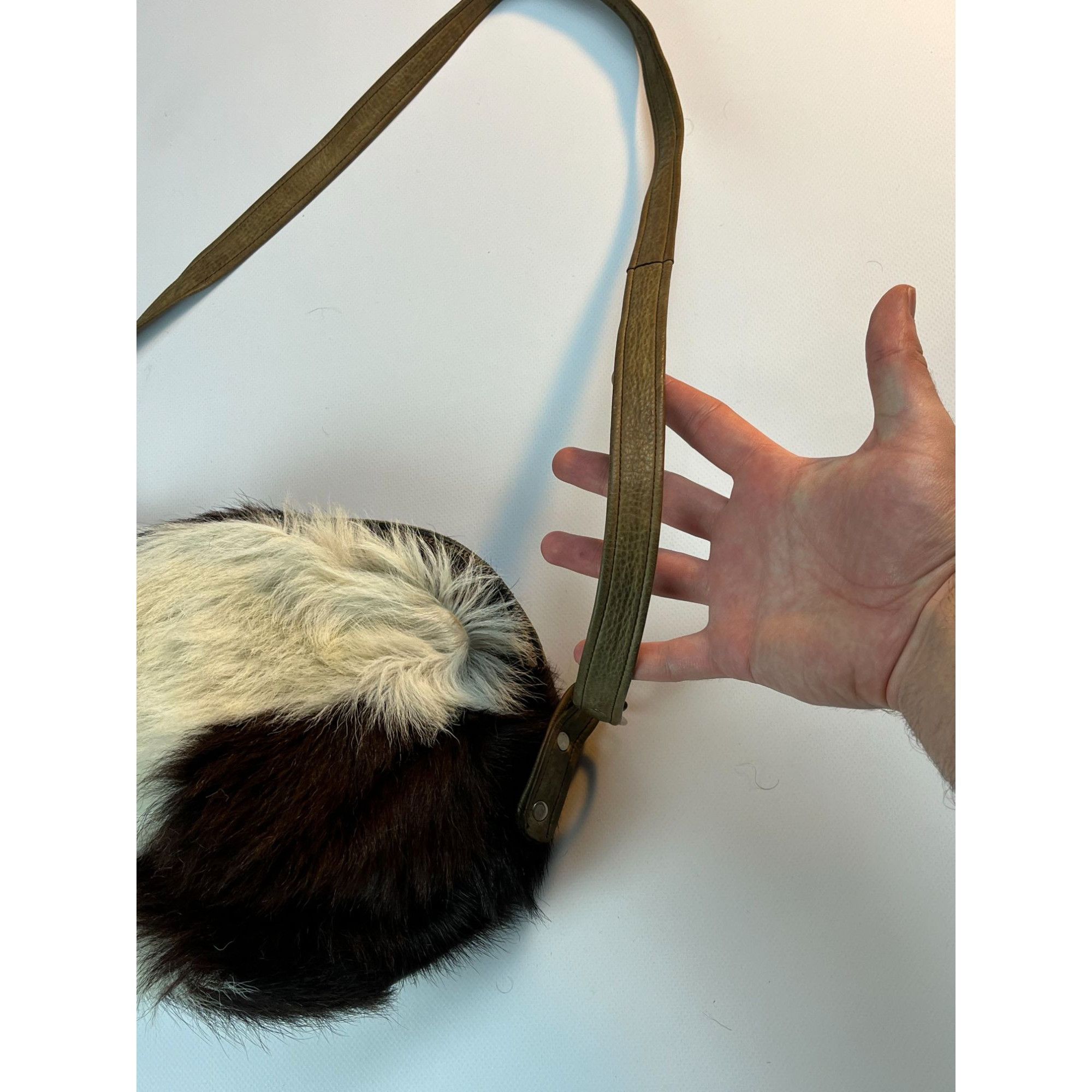 Vintage Vintage Round Faux Fur Shoulder Bag Size ONE SIZE - 4 Thumbnail