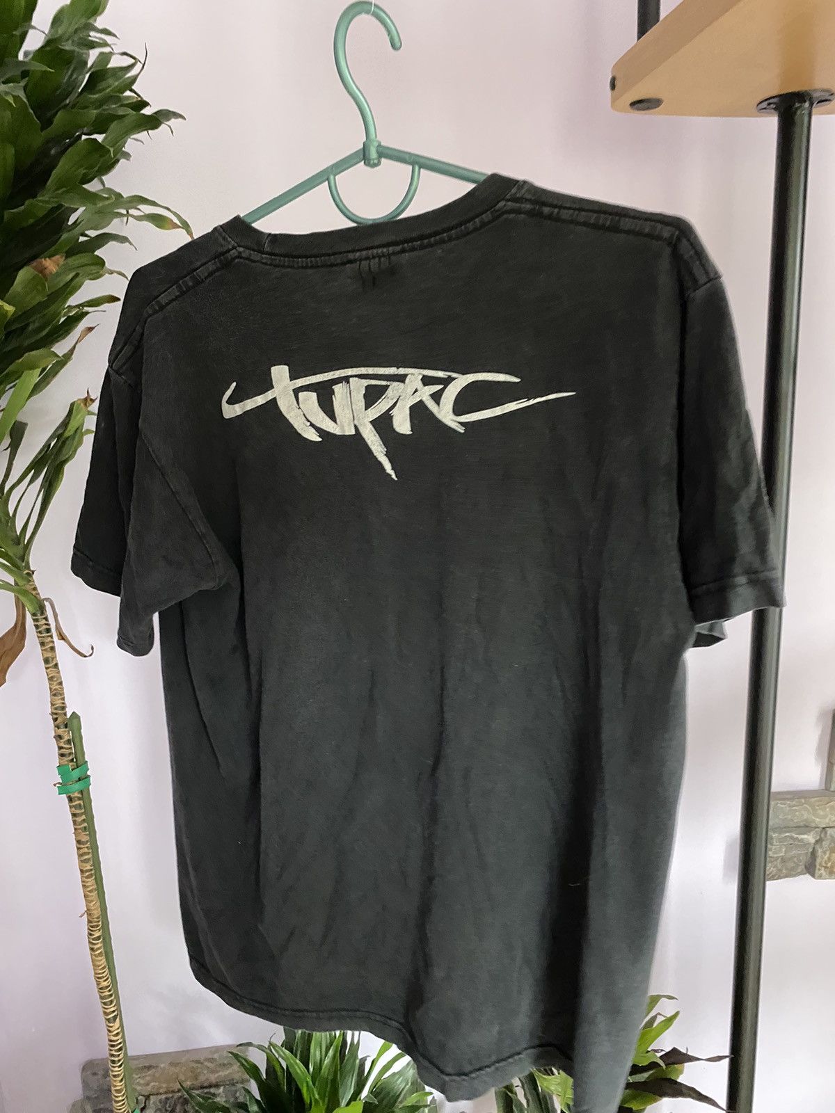 Rap Tees Vintage Rare 2Pac Tupak Shakur bootleg T-Shirt - Medium Size US M / EU 48-50 / 2 - 4 Thumbnail