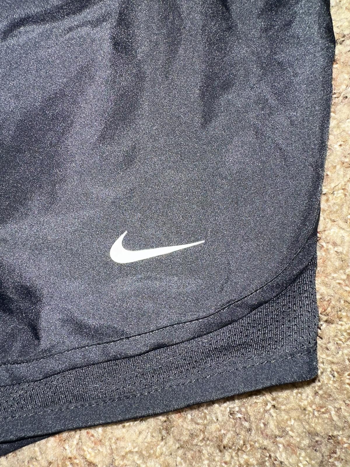 Nike Nike Women's Tempo Running Shorts Size 40" / US 18 - 3 Thumbnail