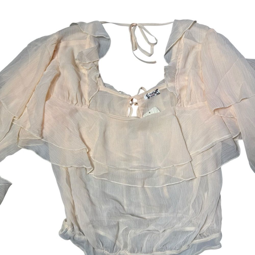 Free People NWT New $98 Free People Give Me Drama Ivory Bodysuit Size M Size M / US 6-8 / IT 42-44 - 9 Thumbnail