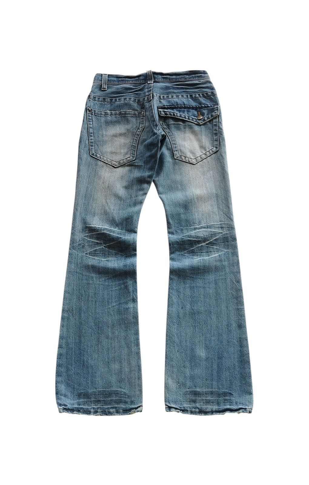 Jean Root Three Flared Distressed Whiskering Clawmark Jeans Size US 28 / EU 44 - 7 Thumbnail