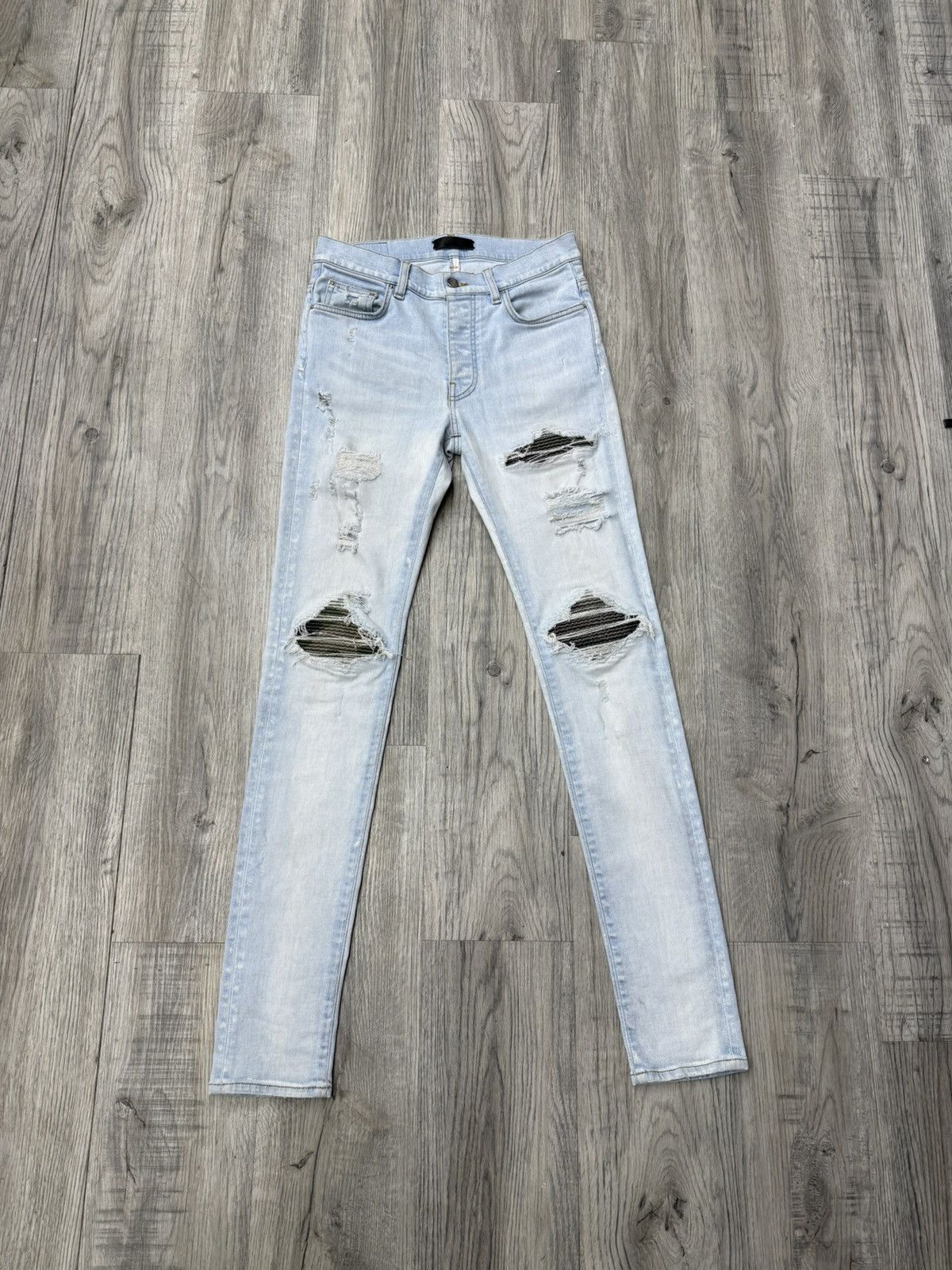 Amiri Amiri MX1 - Light Blue Wash (Camouflage Patched) Size US 31 - 1 Thumbnail