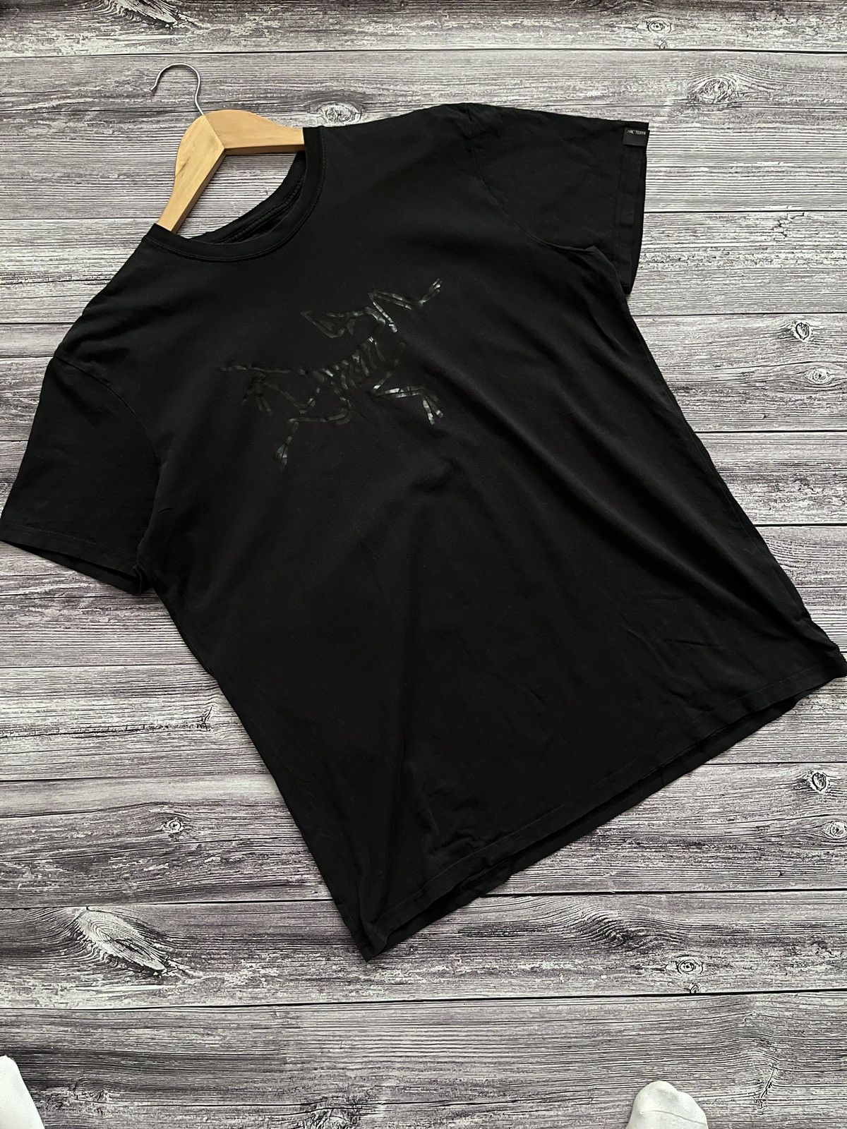 Arc'teryx Arc’teryx Logo Short Sleeve T-Shirt Black Size US L / EU 52-54 / 3 - 1 Thumbnail