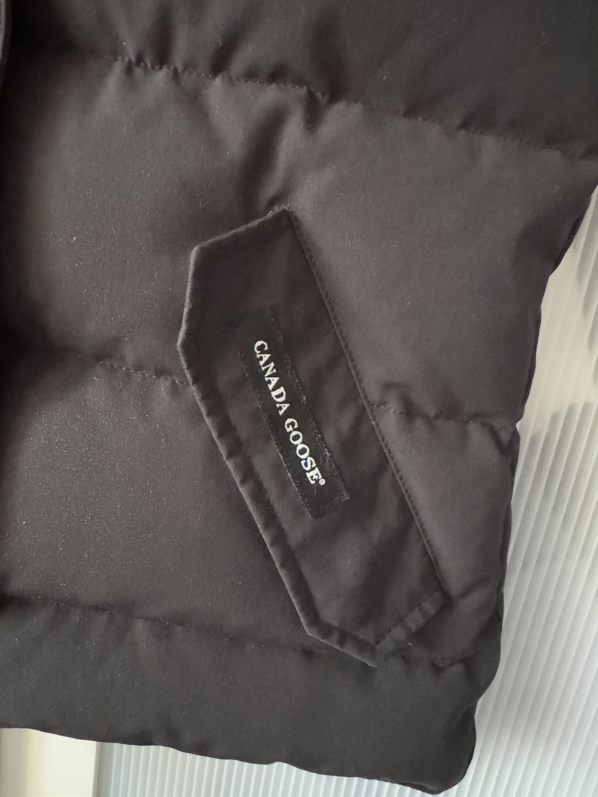 Canada Goose CANADA GOOSE gilet Study photos for REAL TAPE MEASUREMENTS Size M / US 6-8 / IT 42-44 - 6 Thumbnail