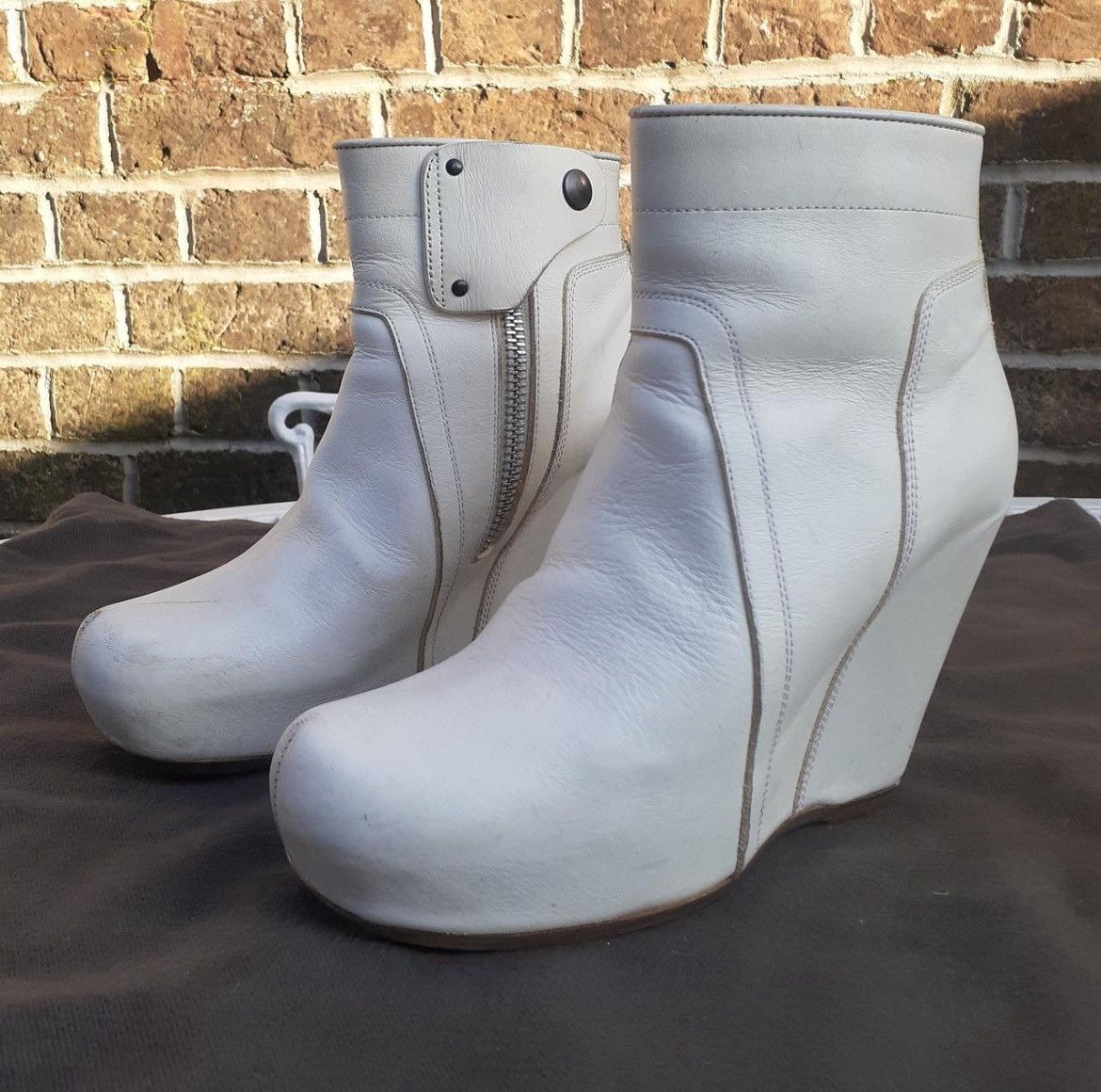 Rick Owens rick owens white ankle boot wedge heels Size US 6.5 / IT 36.5 - 1 Thumbnail