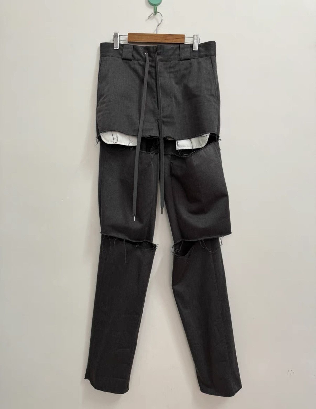 Takahiromiyashita The Soloist. TAKAHIROMIYASHITA THE SOLOIST ripped suit pants Size US 30 / EU 46 - 1 Thumbnail