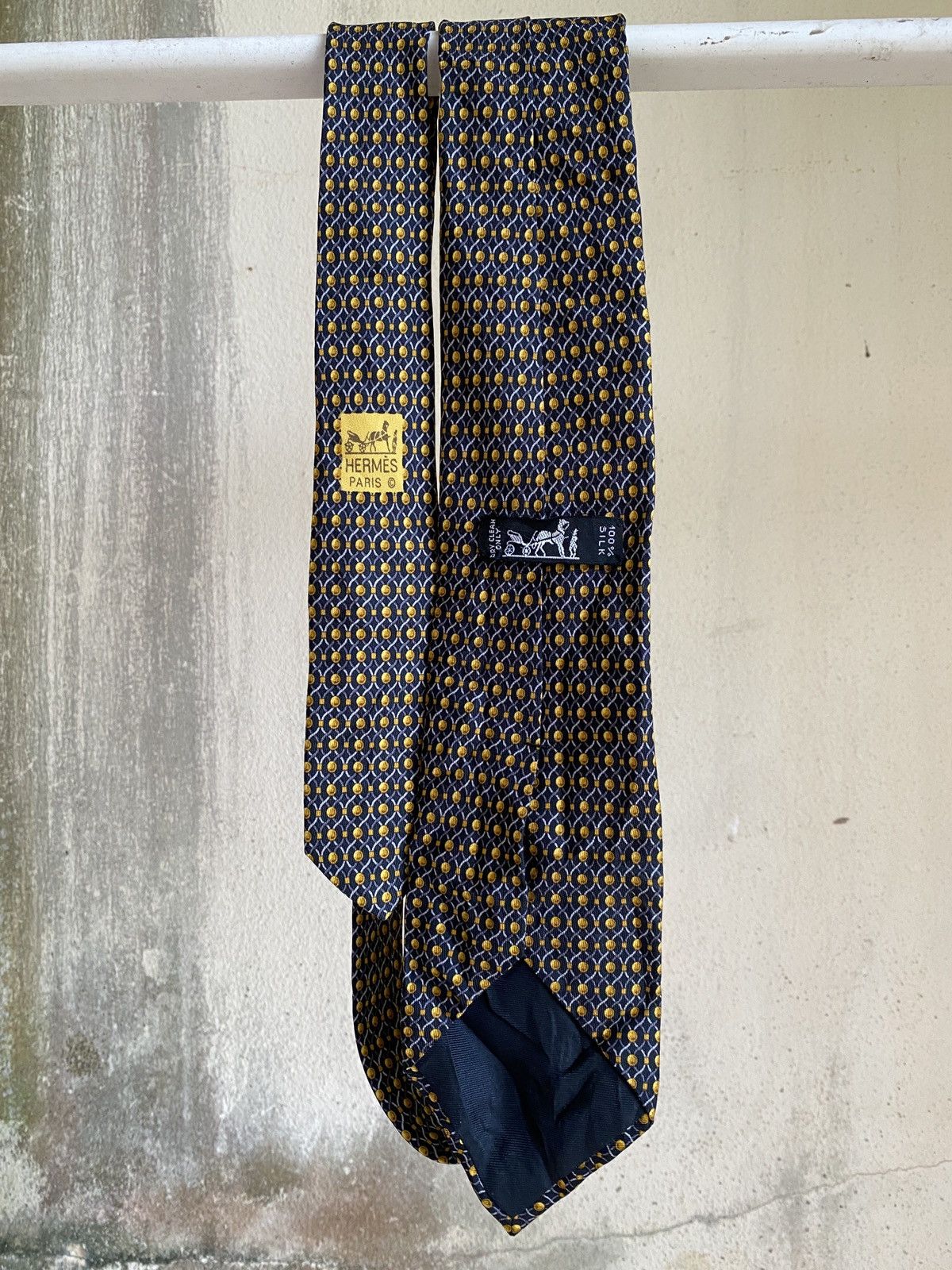 Hermes ✨steals✨ Neck Tie Hermes Paris Size ONE SIZE - 2 Thumbnail