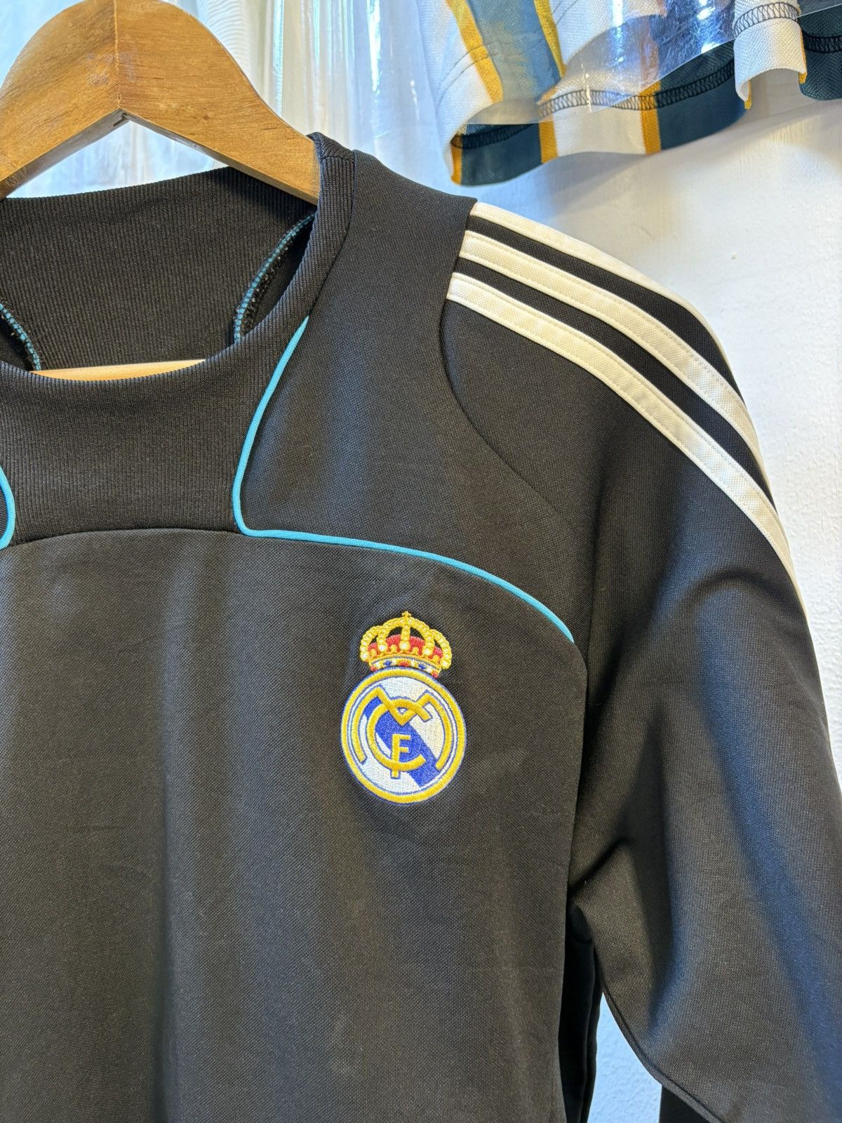 Adidas Vintage Y2K Real Madrid CF Tracksuit Size US L / EU 52-54 / 3 - 9 Thumbnail