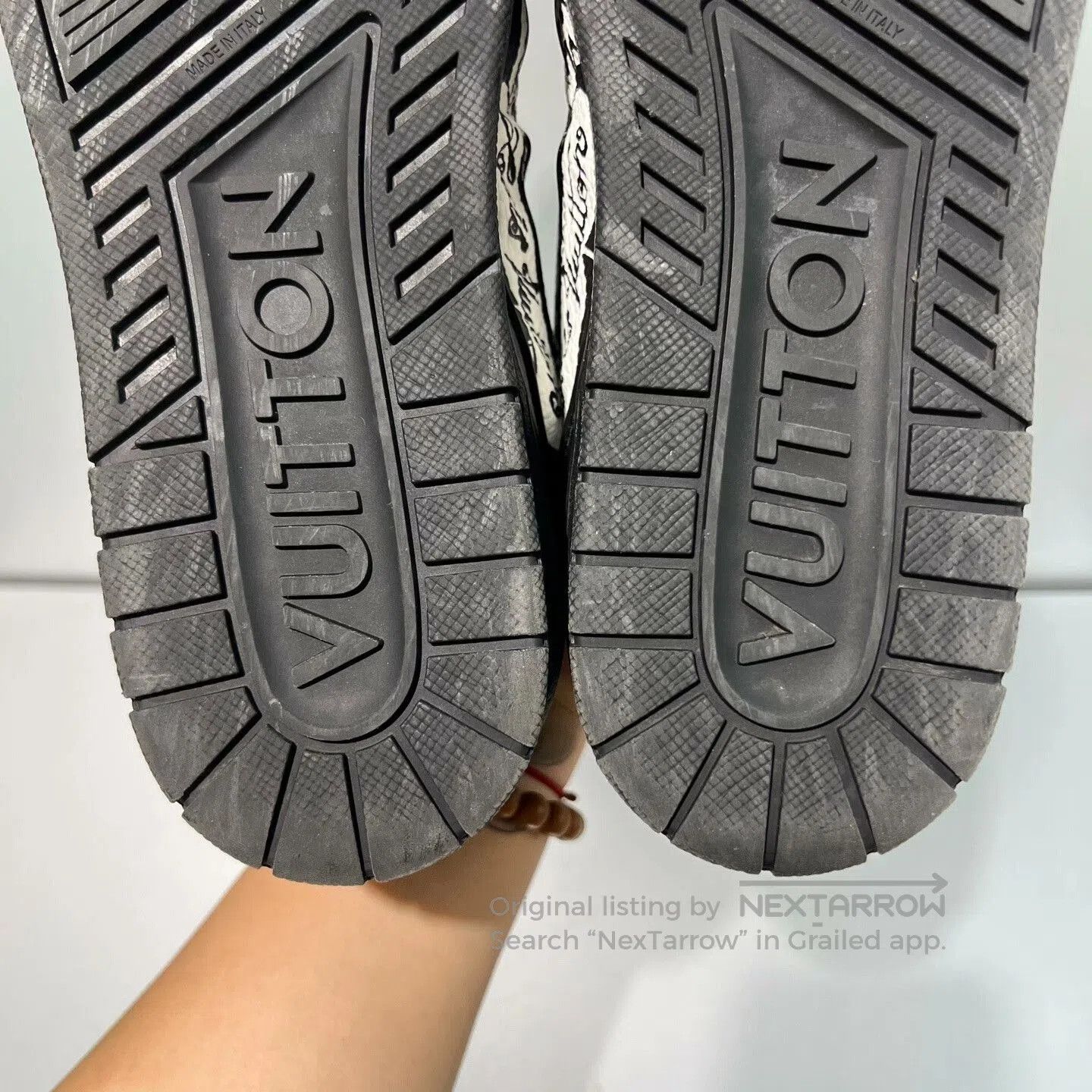 Louis Vuitton Louis Vuitton Trainer Black White Graffiti Sneakers. Size US 9 / EU 42 - 5 Thumbnail