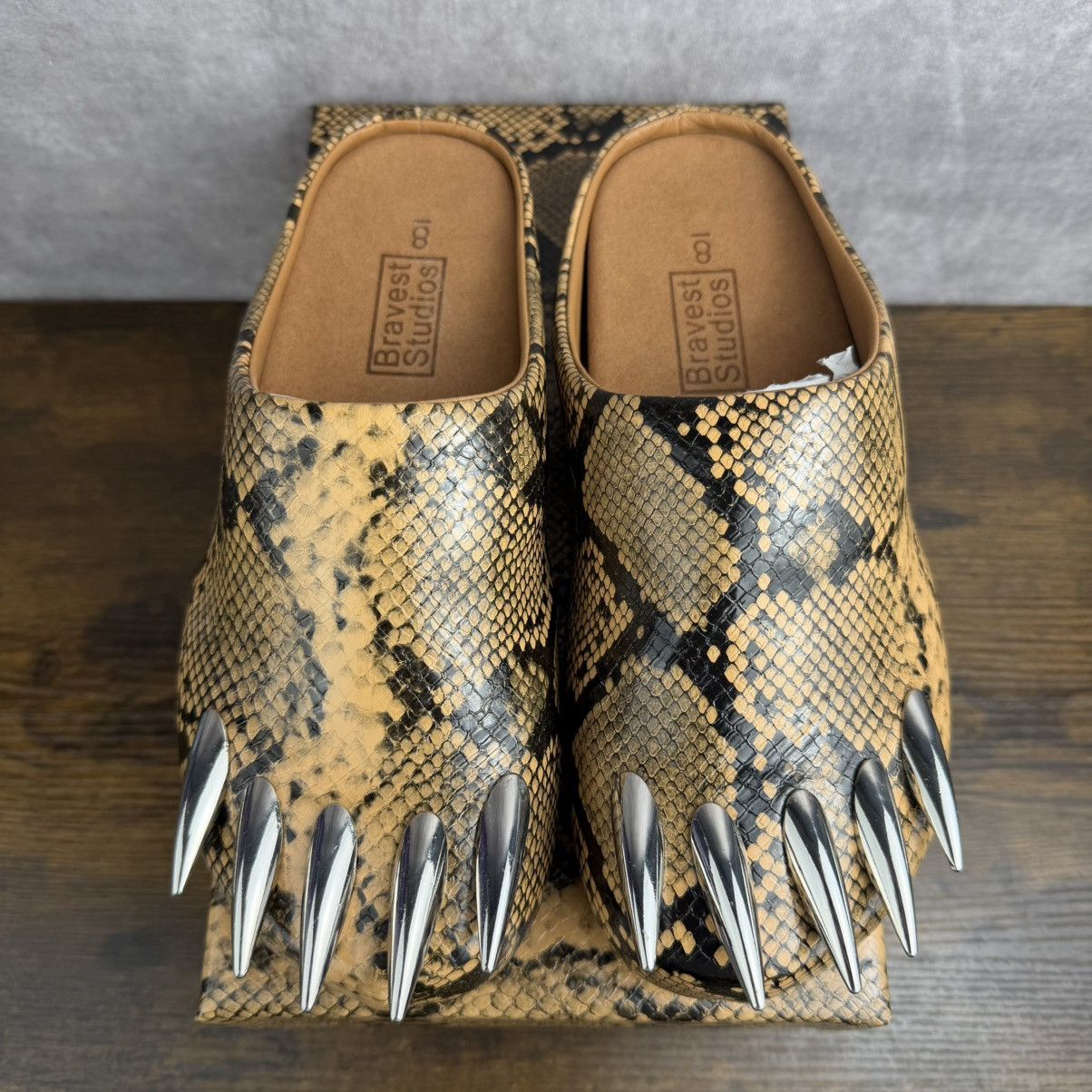 NEW Bravest Studios Snake Claw Mule Tan Size 8 Designer Slip-On Shoes OG Rare BS NEW Bravest Studios Snake Claw Mule Tan Designer Slip-On OG  main image 2