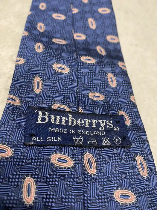 Burberry Burberry Burberrys 100% silk tie made in England