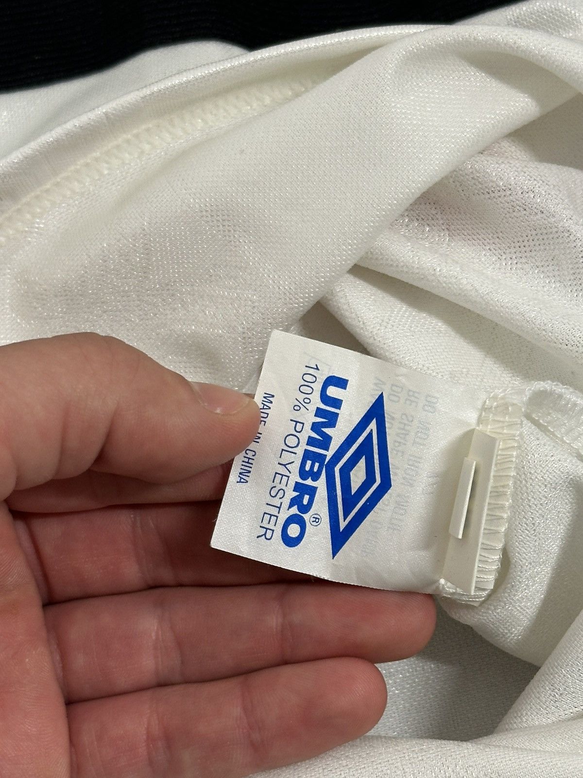 Umbro Vintage 1997/99 Umbro Manchester United Away Soccer Jersey Size US L / EU 52-54 / 3 - 11 Thumbnail
