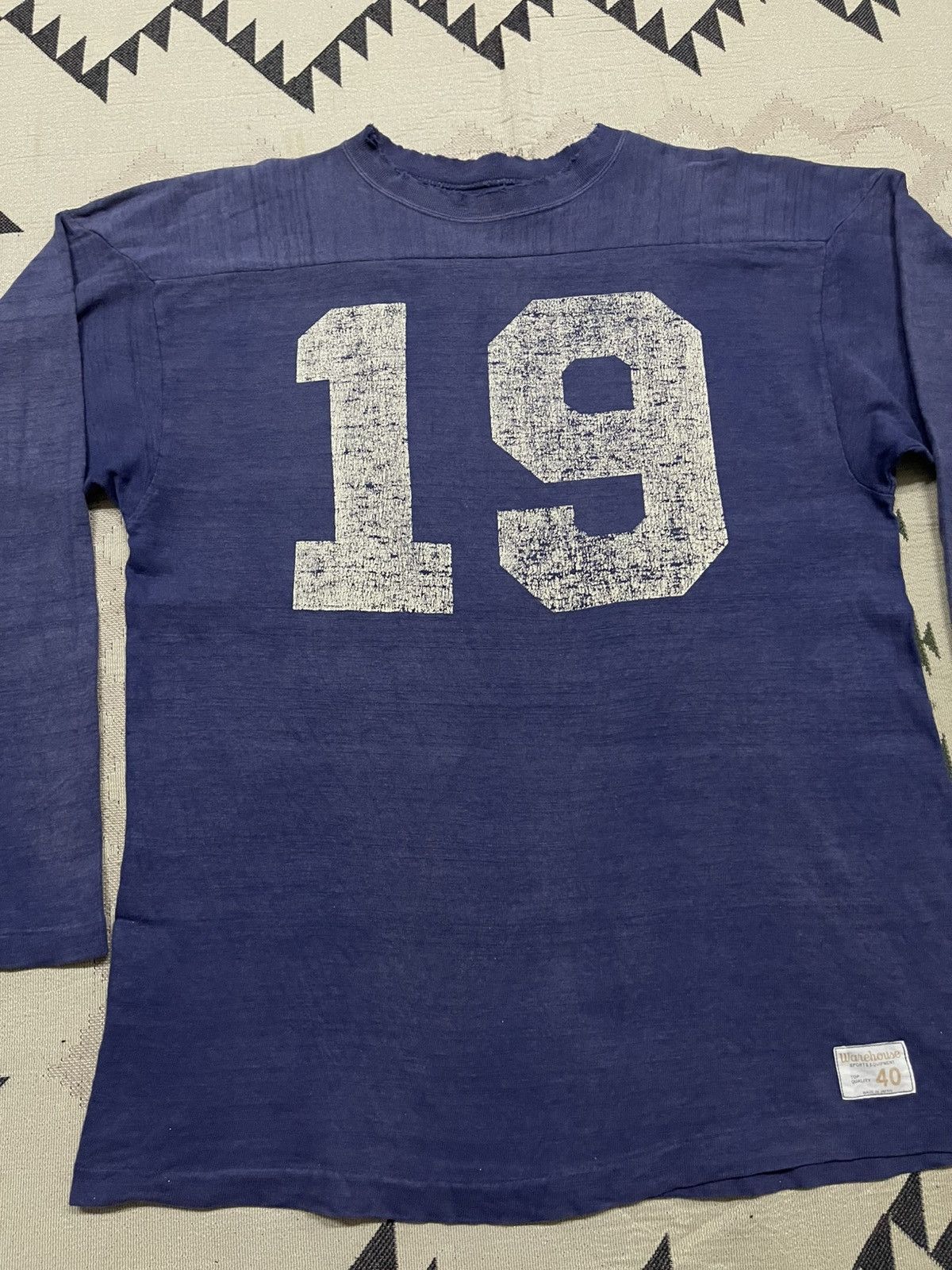 Warehouse & Co. 1990s WAREHOUSE&CO. FOOTBALL LONG SLEEVE TSHIRT DISTRESSED Size US M / EU 48-50 / 2 - 4 Thumbnail
