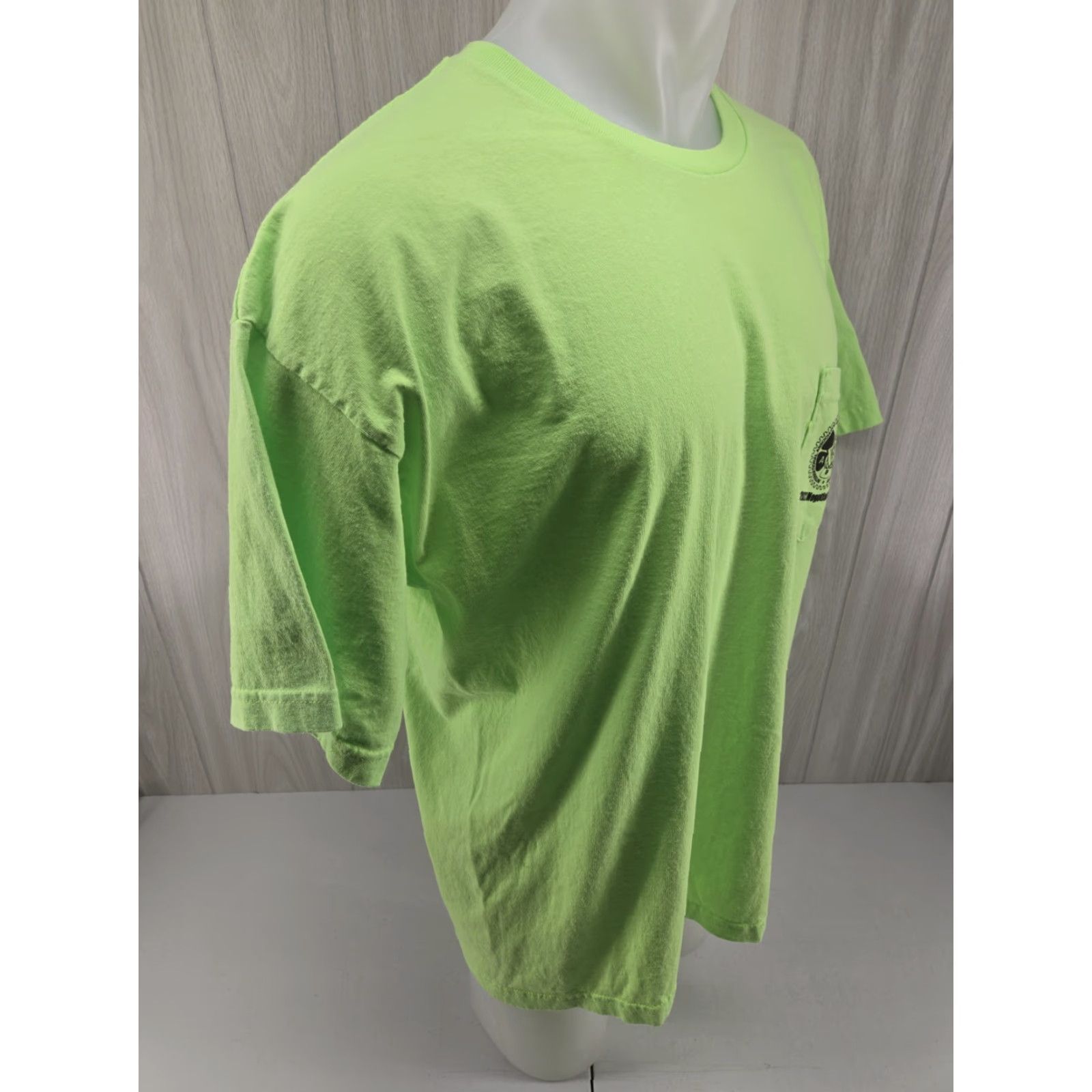 Vintage VINTAGE Bayside International Association of Machinists and Aerospace Workers T-Shirt 2XL Green adult Mens 2022 graphic print short sleeve crew neck Size US XXL / EU 58 / 5 - 7 Thumbnail