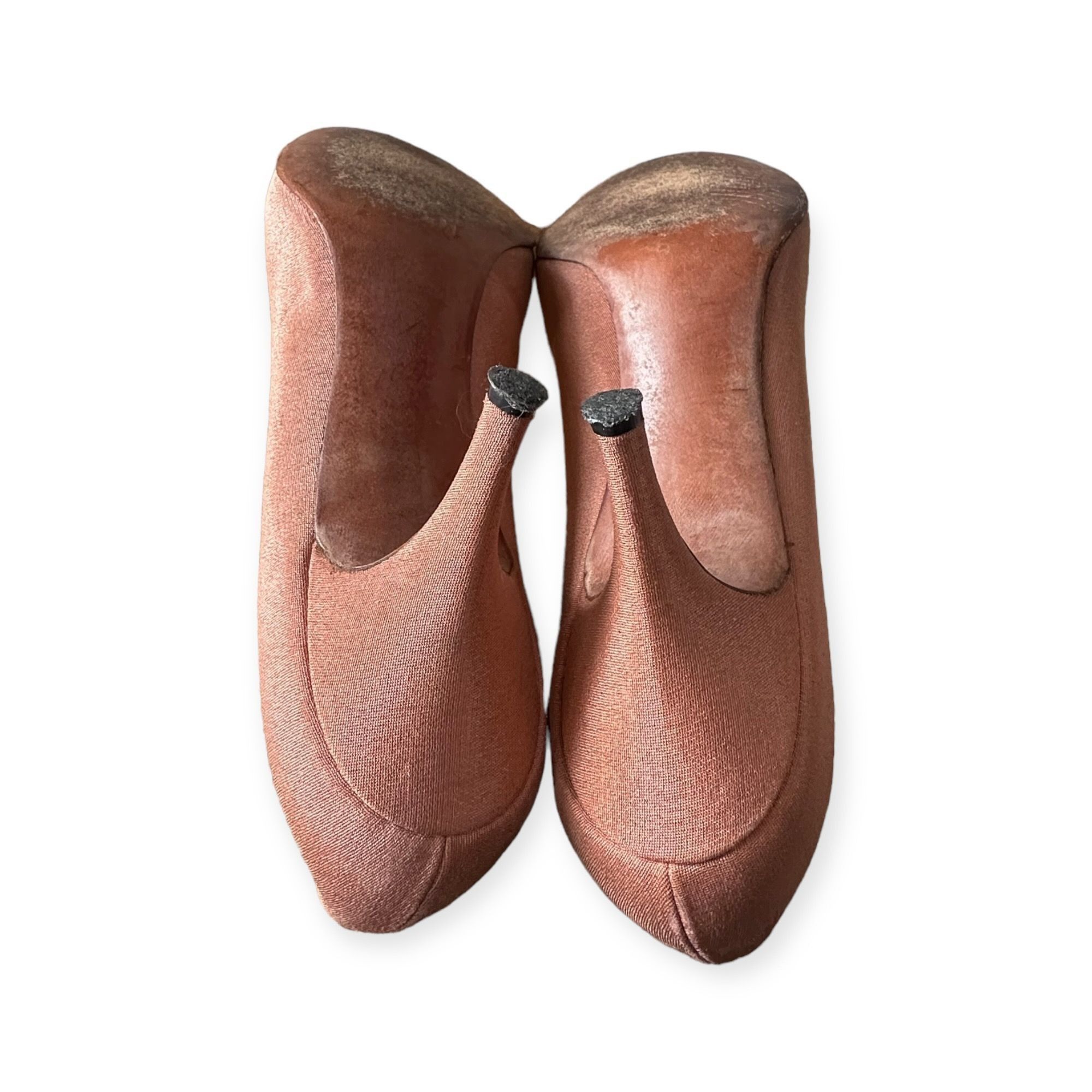 Roger Vivier Roger Vivier Pink Fabric Pumps for Saks 6.5B, 1960s Size US 6.5 / IT 36.5 - 11 Thumbnail