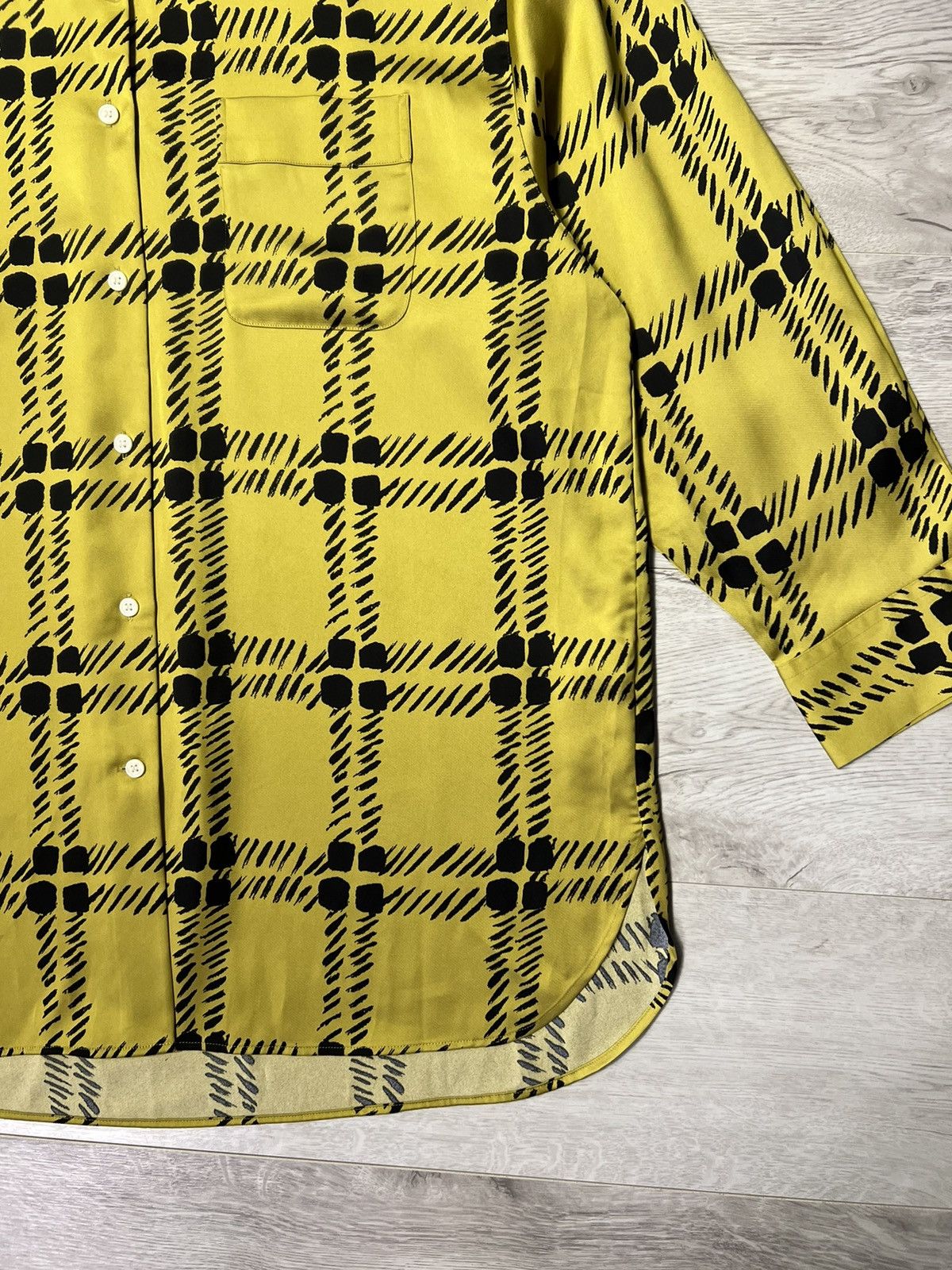 Marni × Uniqlo UniQlo x Marni Oversized Buton Up Shirt Women’s Size M Size M / US 6-8 / IT 42-44 - 4 Thumbnail